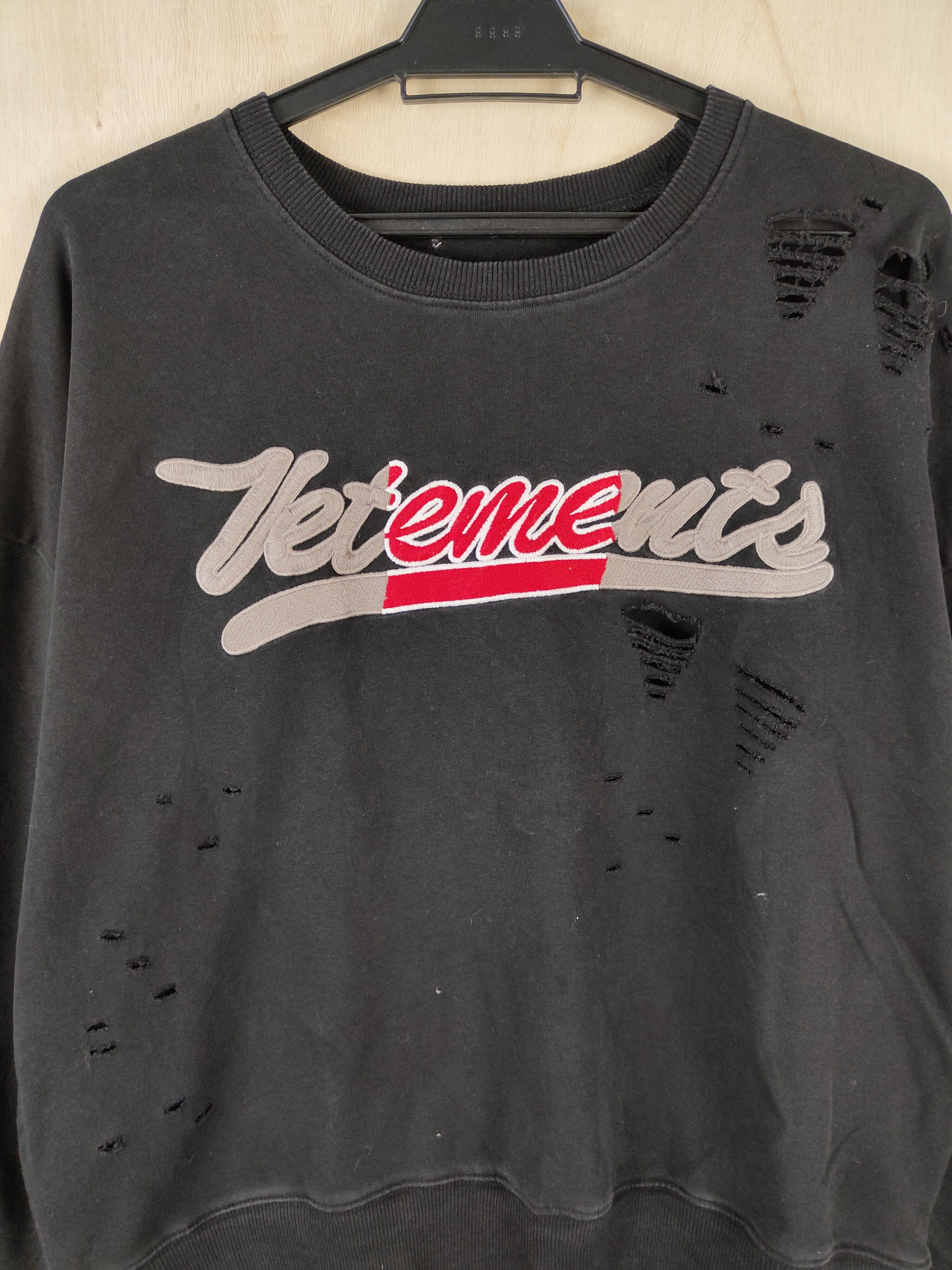 Japanese Brand × Vintage Japan ripped distressed spell out Black Sweatshirts #S2630 Size US L / EU 52-54 / 3 - 2 Thumbnail