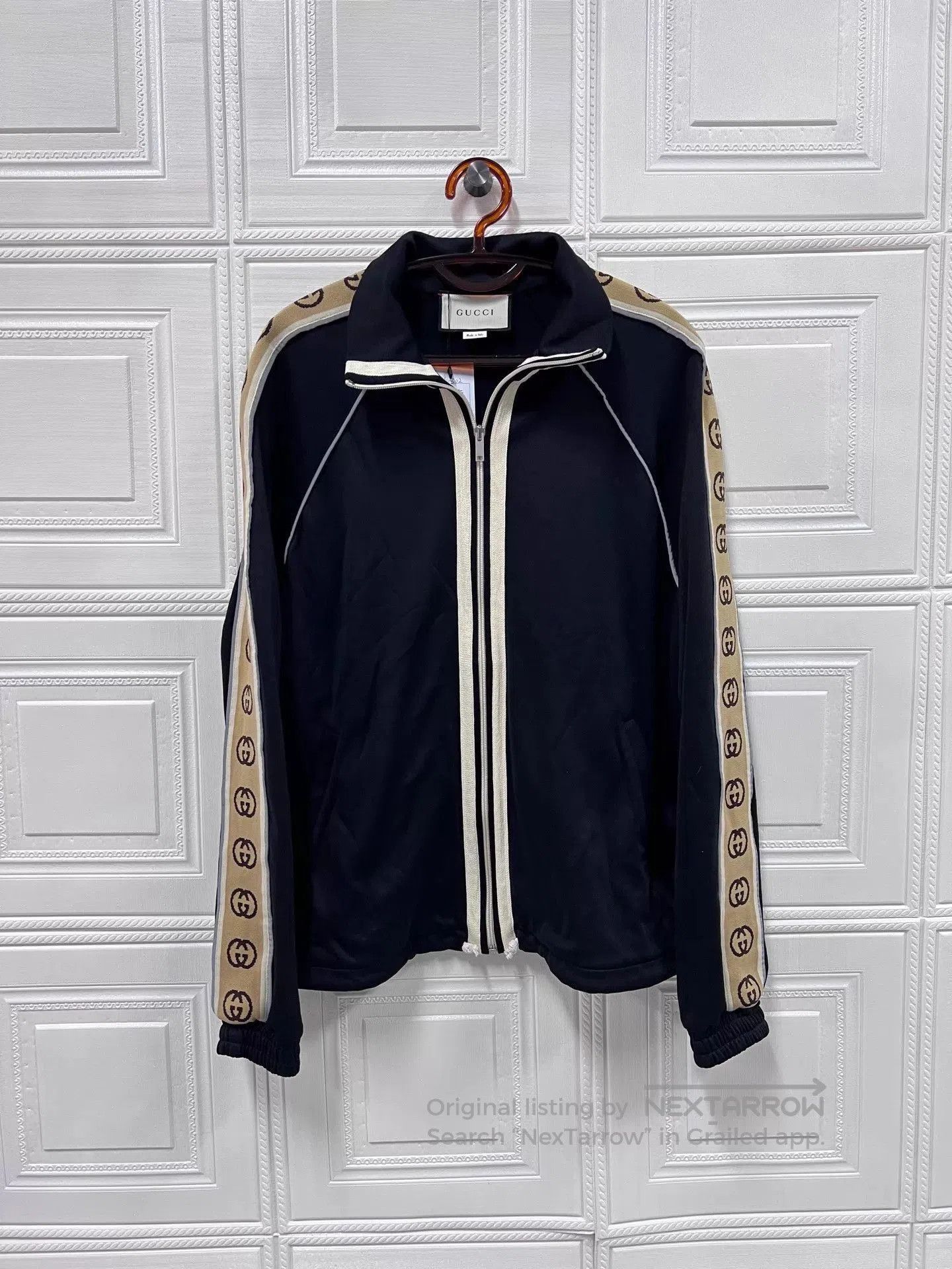 Gucci Black Zip-Up Sweatshirt with Stripe Detail XS. Size US XS / EU 42 / 0 - 1 Thumbnail