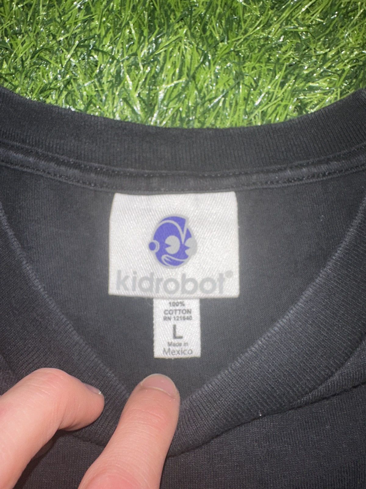 Kid Robot Kid robot mad barbarians tee shirt size Large Size US L / EU 52-54 / 3 - 3 Thumbnail