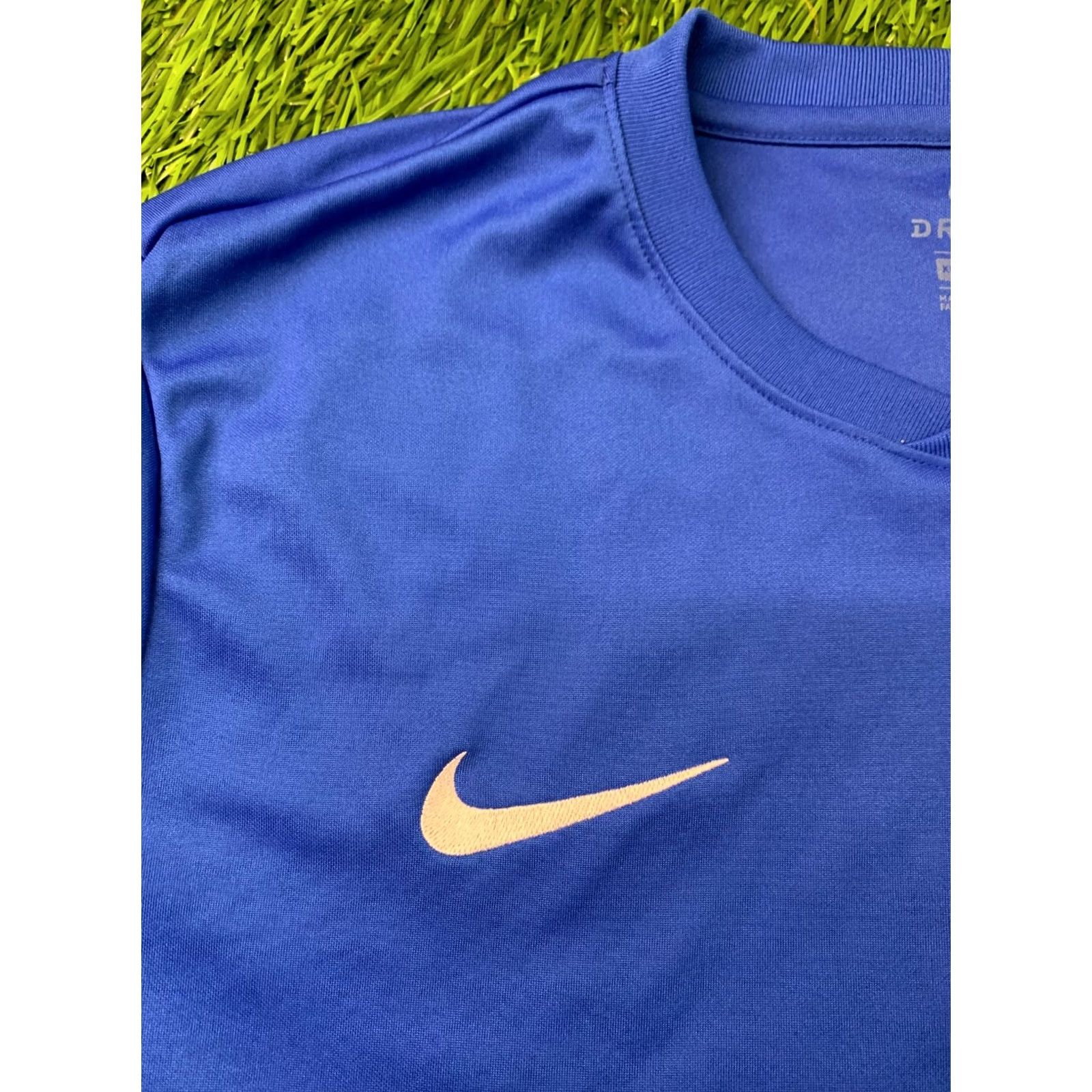 Nike Nike Dri-Fit Park Original 2018 Men Football Training Shirt Jersey XL Blue size XL Men shirt jersey Nike Dri-FIT Park 2018 Football Mens XL Blue Size US XL / EU 56 / 4 - 3 Thumbnail