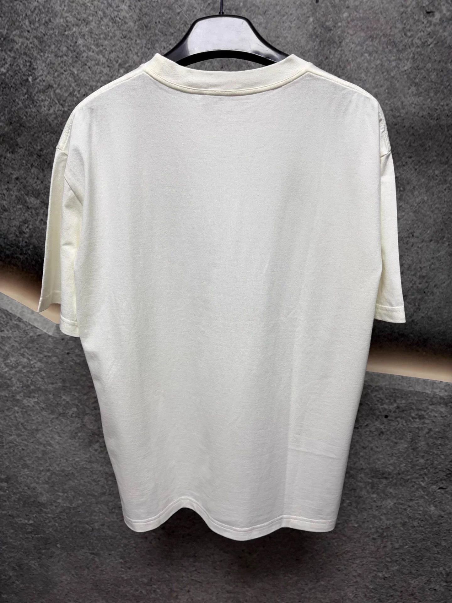 Louis Vuitton LV x Yayoi Kusama Psychedelic Flowers White L T-Shirt NWT Size US L / EU 52-54 / 3 - 2 Thumbnail