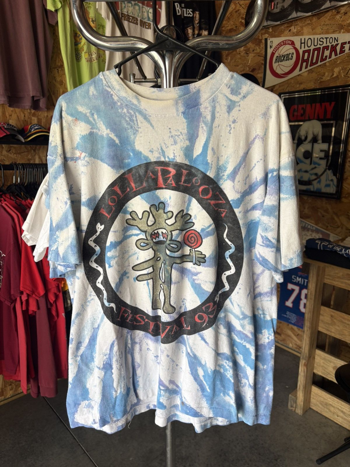 Band Tees 1993 Lollapalooza Tie Dye T-Shirt Size US XL / EU 56 / 4 - 1 Thumbnail