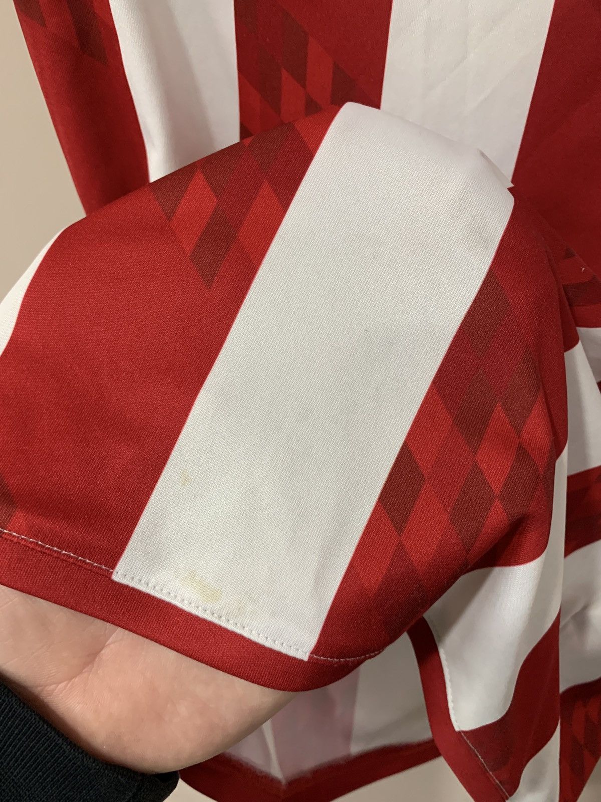 Hummel Aalborg BK 2017/18 Home Football Shirt Hummel Soccer Jersey Size US S / EU 44-46 / 1 - 5 Thumbnail