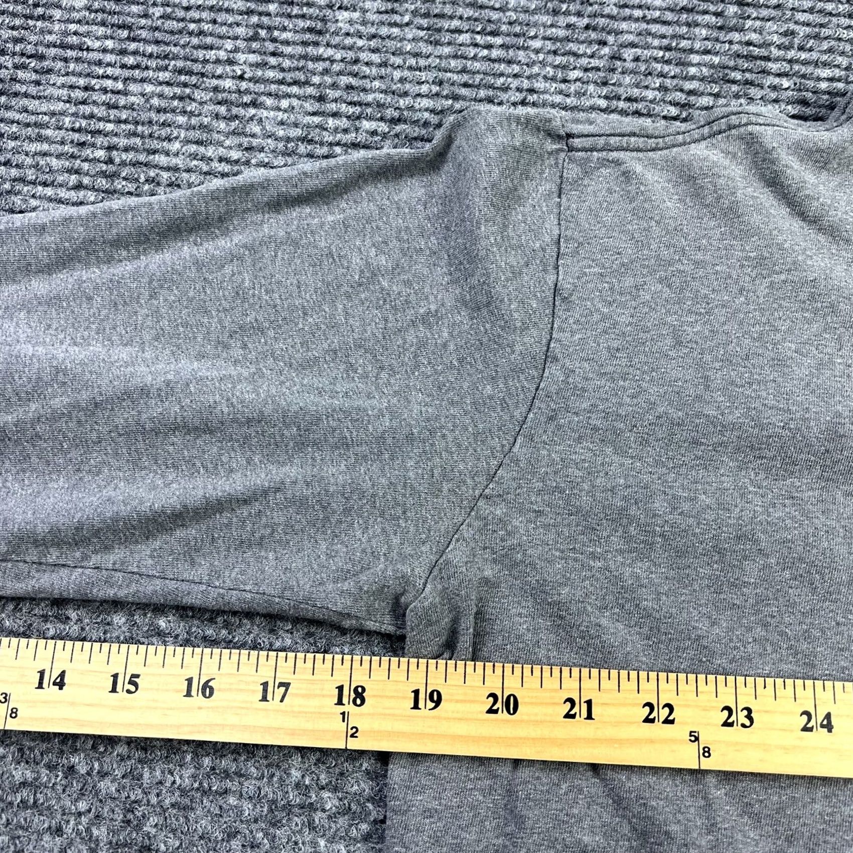 Nautica VINTAGE Nautica Long Sleeve T-Shirt Men Small Gray Logo 90s USA Size US S / EU 44-46 / 1 - 7 Thumbnail