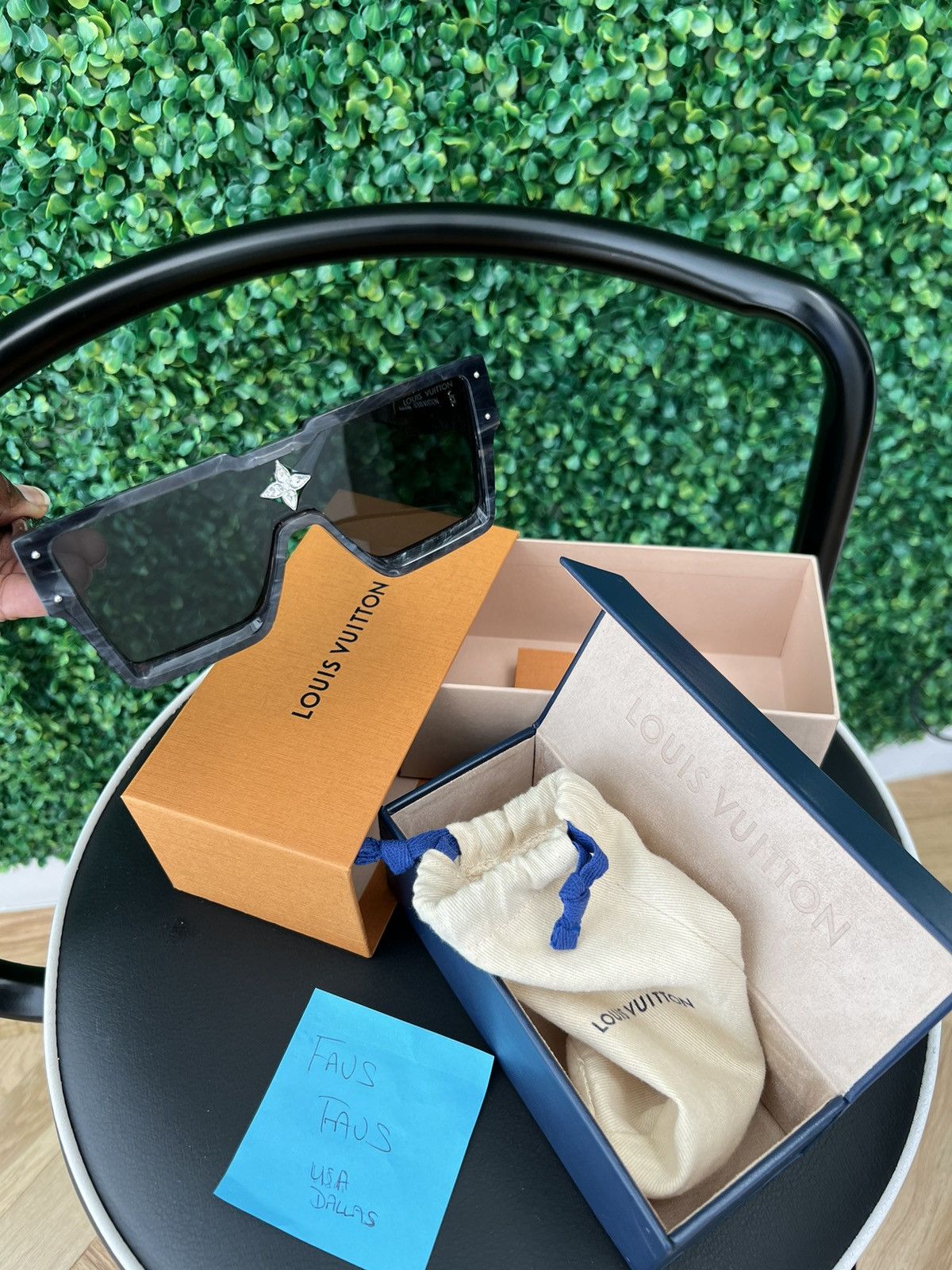 Louis Vuitton LV Cyclone Glasses (RARE MARBLE) Size ONE SIZE - 5 Thumbnail