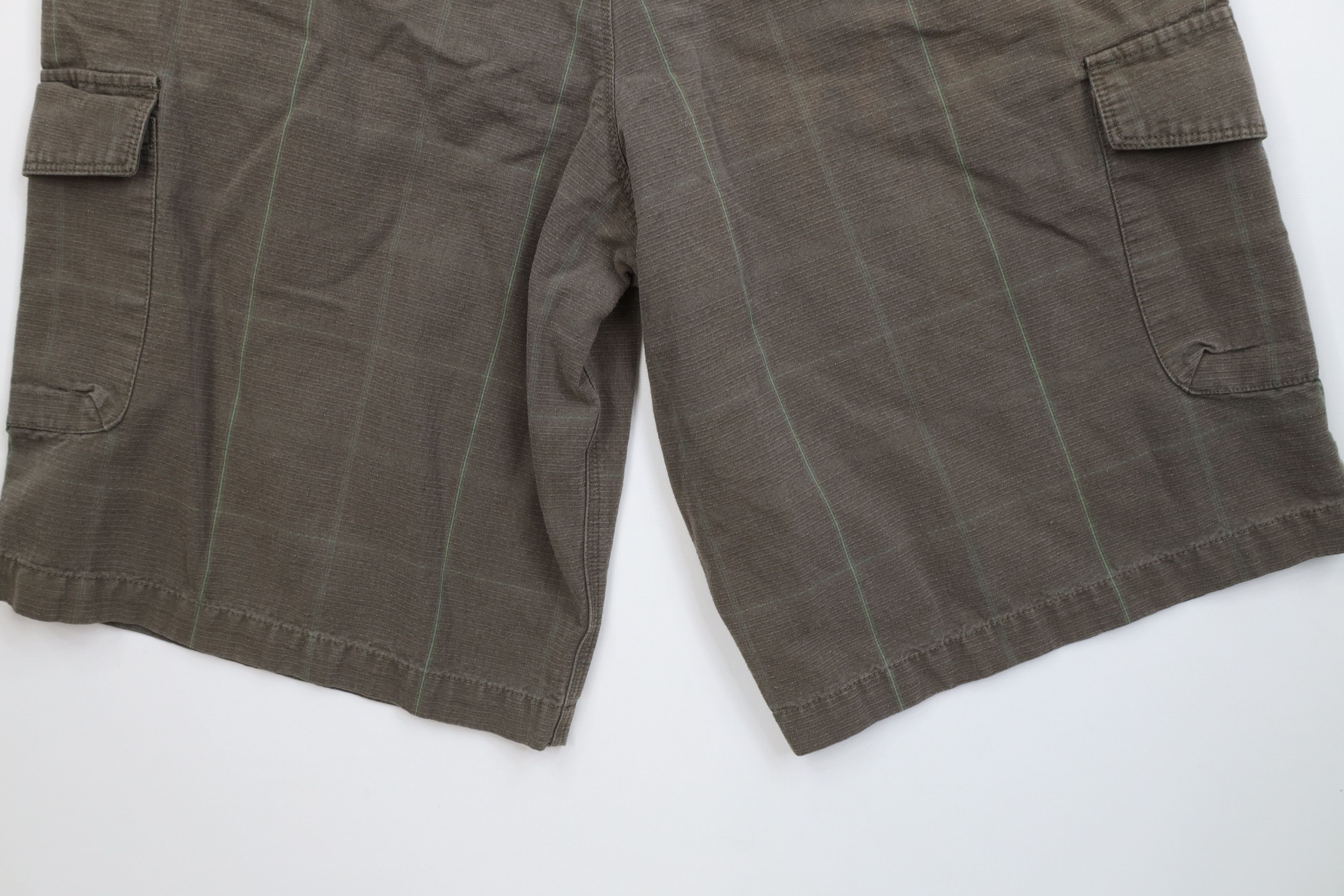 The North Face Vintage The North Face Rainier Surplus Trekking Cargo Shorts Size 36" / US 14 / IT 50 - 12 Thumbnail