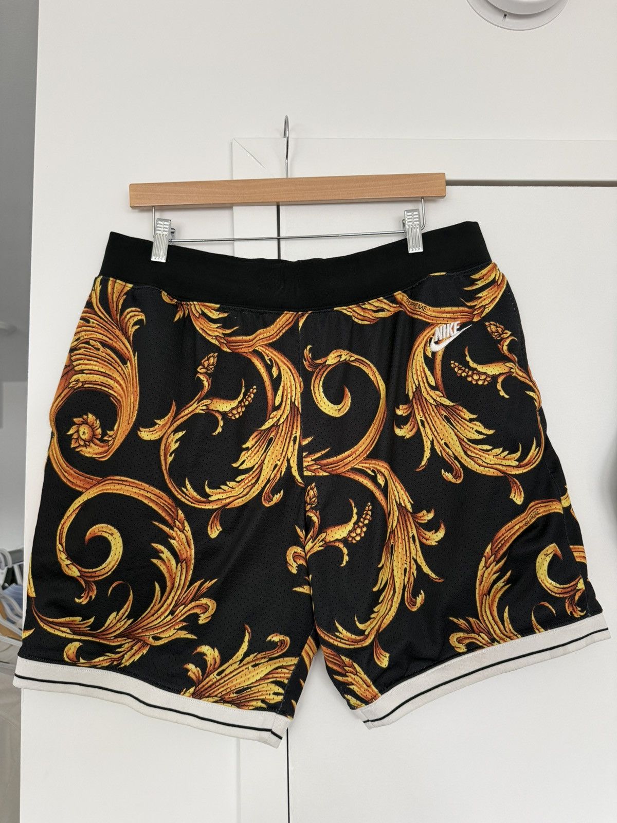 Supreme Supreme x Nike Jewel Sweatshort | Grailed