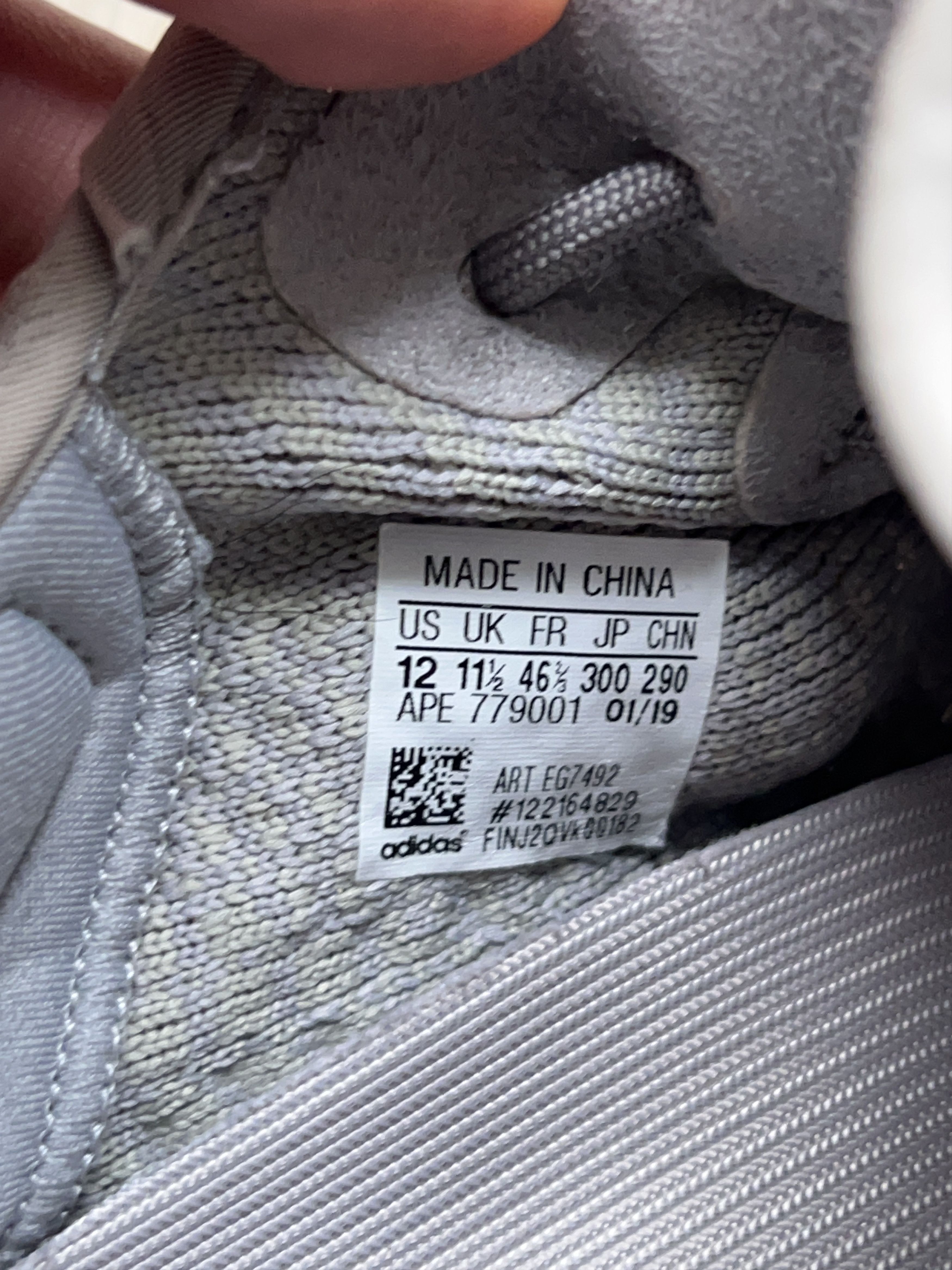 Adidas × Kanye West × Yeezy Yeezy Boost 350 V2 True Form EG7492 Shoes Size US 12 46 2/3 Size US 12 / EU 45 - 8 Thumbnail