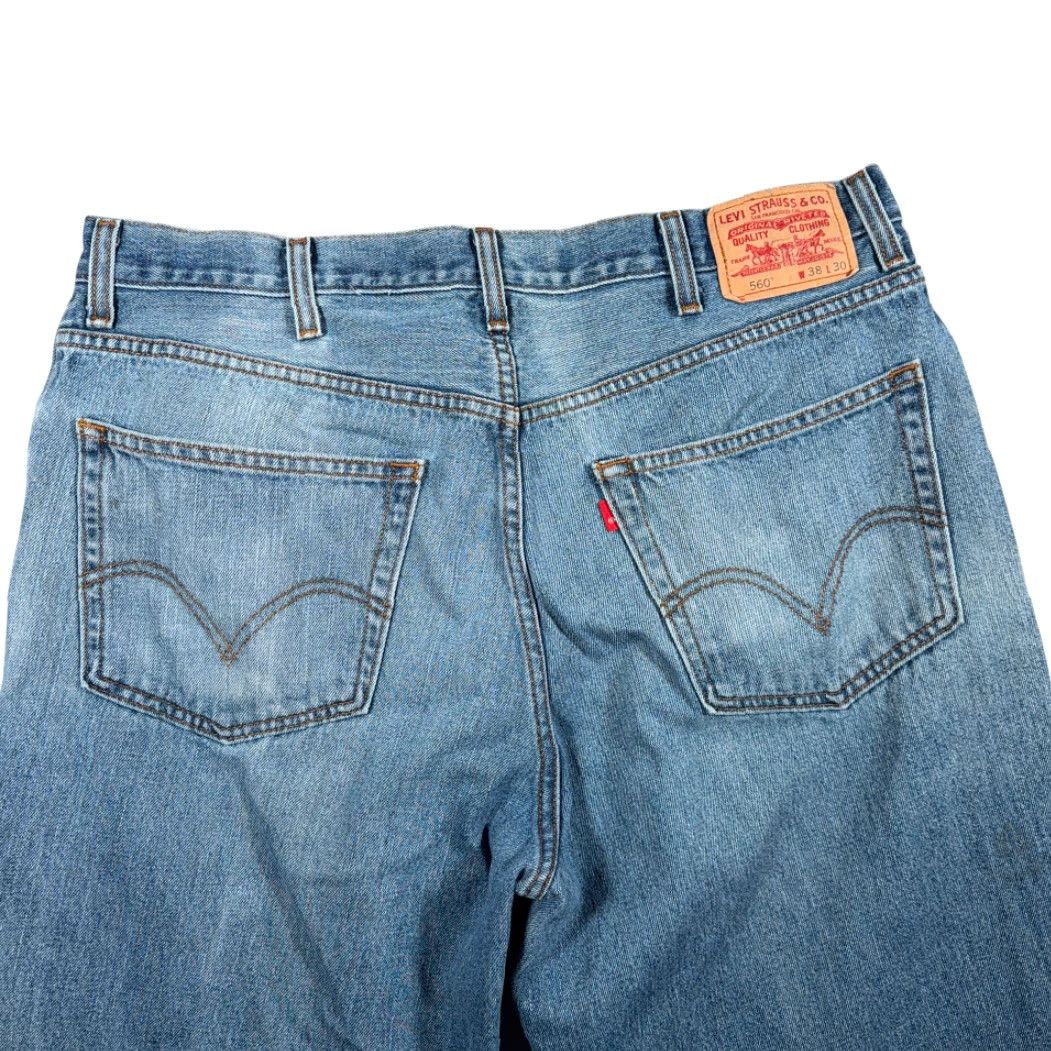 Levi's VINTAGE Levi's 560 Jeans Mens 38x30 Blue Medium Comfort Fit Tapered 90s Size US 38 / EU 54 - 6 Thumbnail