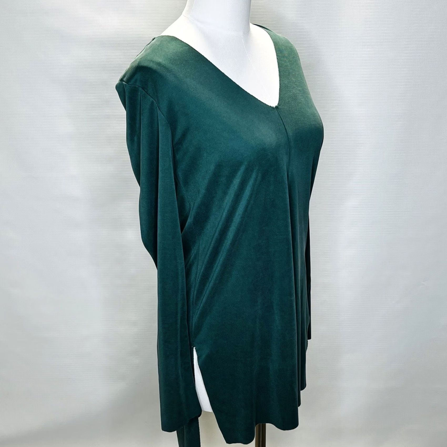 Vintage Trouve Dark Green Tunic S V-Neck Long Sleeve Slit High Low Blouse Women Regular Pattern Solid Vintage: No Size S / US 4 / IT 40 - 2 Thumbnail