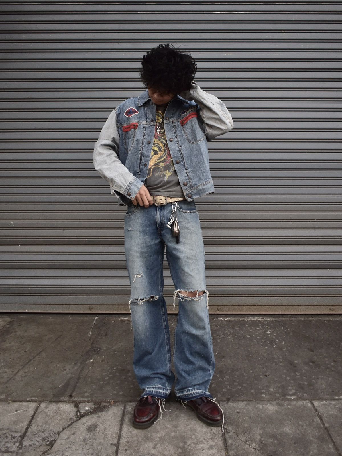 Levi's VINTAGE 2000s LEVI'S 550 DISTRESSED JEANS Size US 31 - 18 Thumbnail