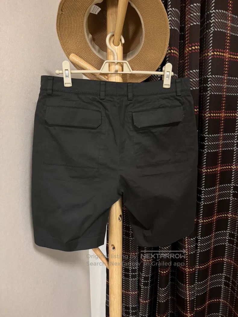 Hermes Hermes Shorts with unique back pocket design Size US 26 / EU 42 - 2 Thumbnail