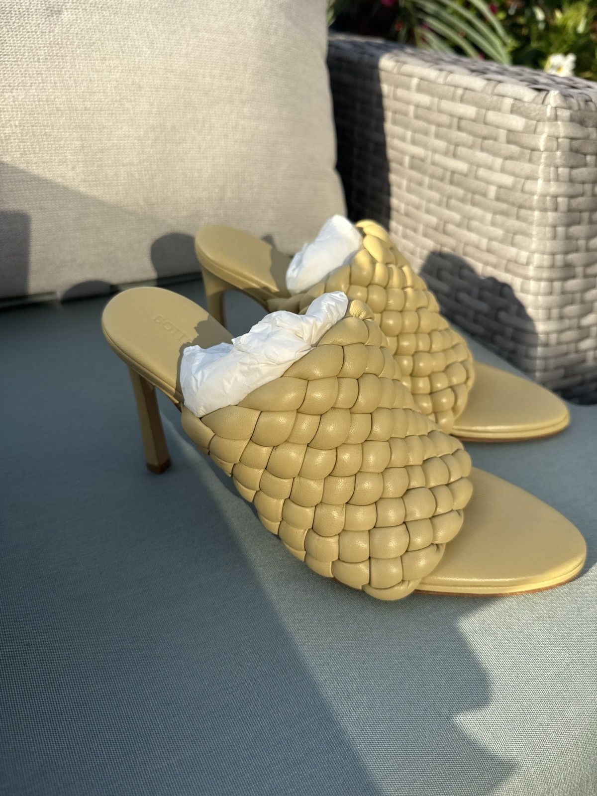 Bottega Veneta Bottega Venetta padded intreccio lagoon napa tapioca Size US 7 / IT 37 - 4 Thumbnail