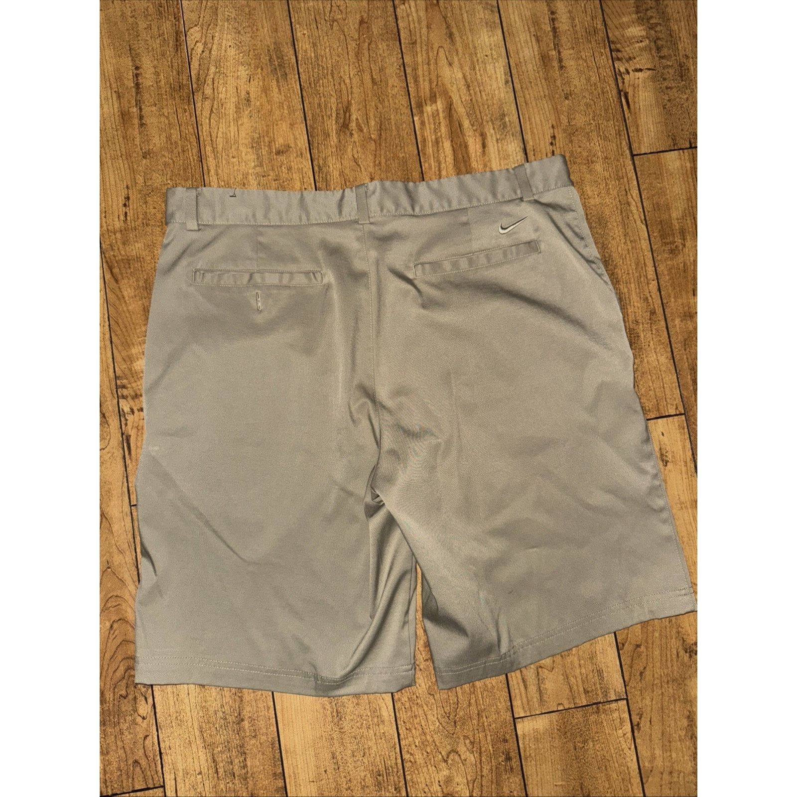 Nike Nike Dri fit Golf Shorts Khaki Size 36 Size US 36 / EU 52 - 4 Thumbnail