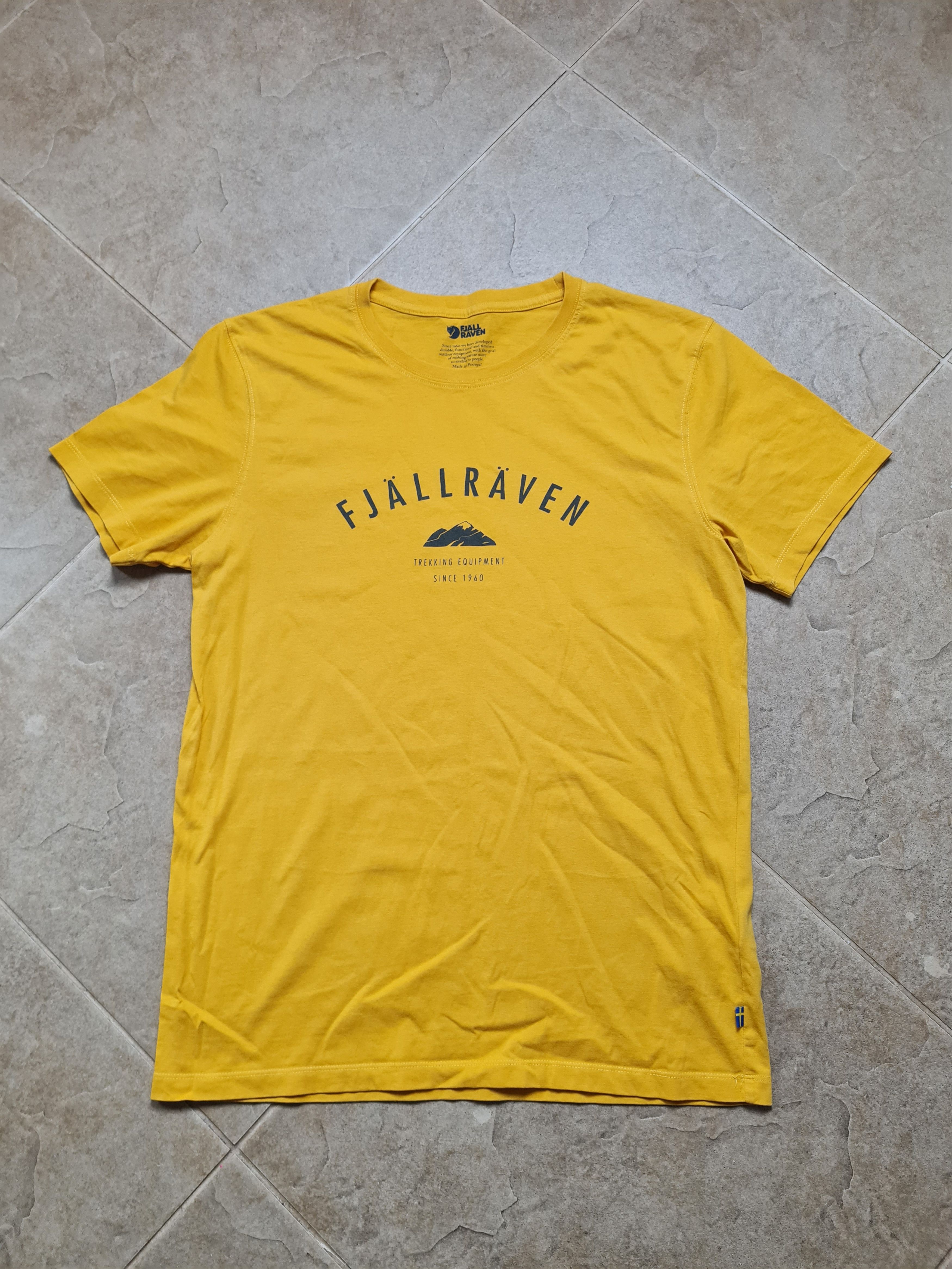 Fjallraven T-Shirt Fjallraven Yellow Mountain Logo Top Vintage Shirt Size US M / EU 48-50 / 2 - 2 Thumbnail