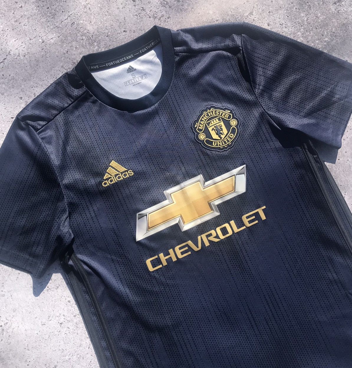 Adidas Adidas Manchester United 18/19 Soccer Jersey Size US S / EU 44-46 / 1 - 3 Thumbnail