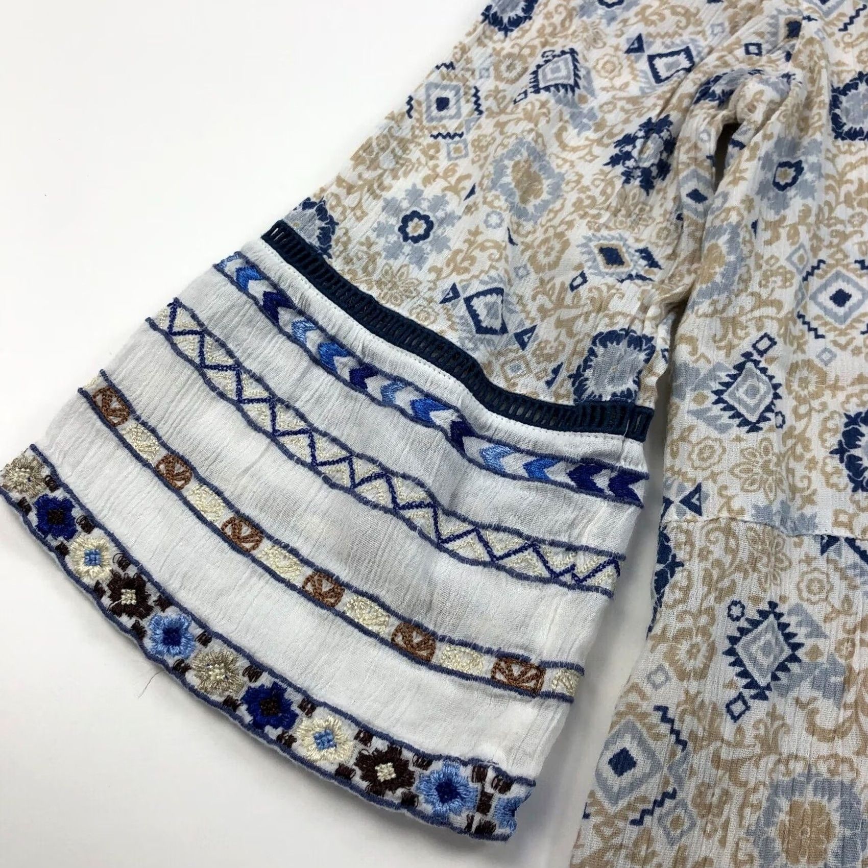 J. Jill J.Jill Blouse Shirt Tassel Boho Flowy All Over Print Button Top Pullover V-Neck Boat Neck MINT Multicolor Geometric Satin Size M / US 6-8 / IT 42-44 - 7 Thumbnail