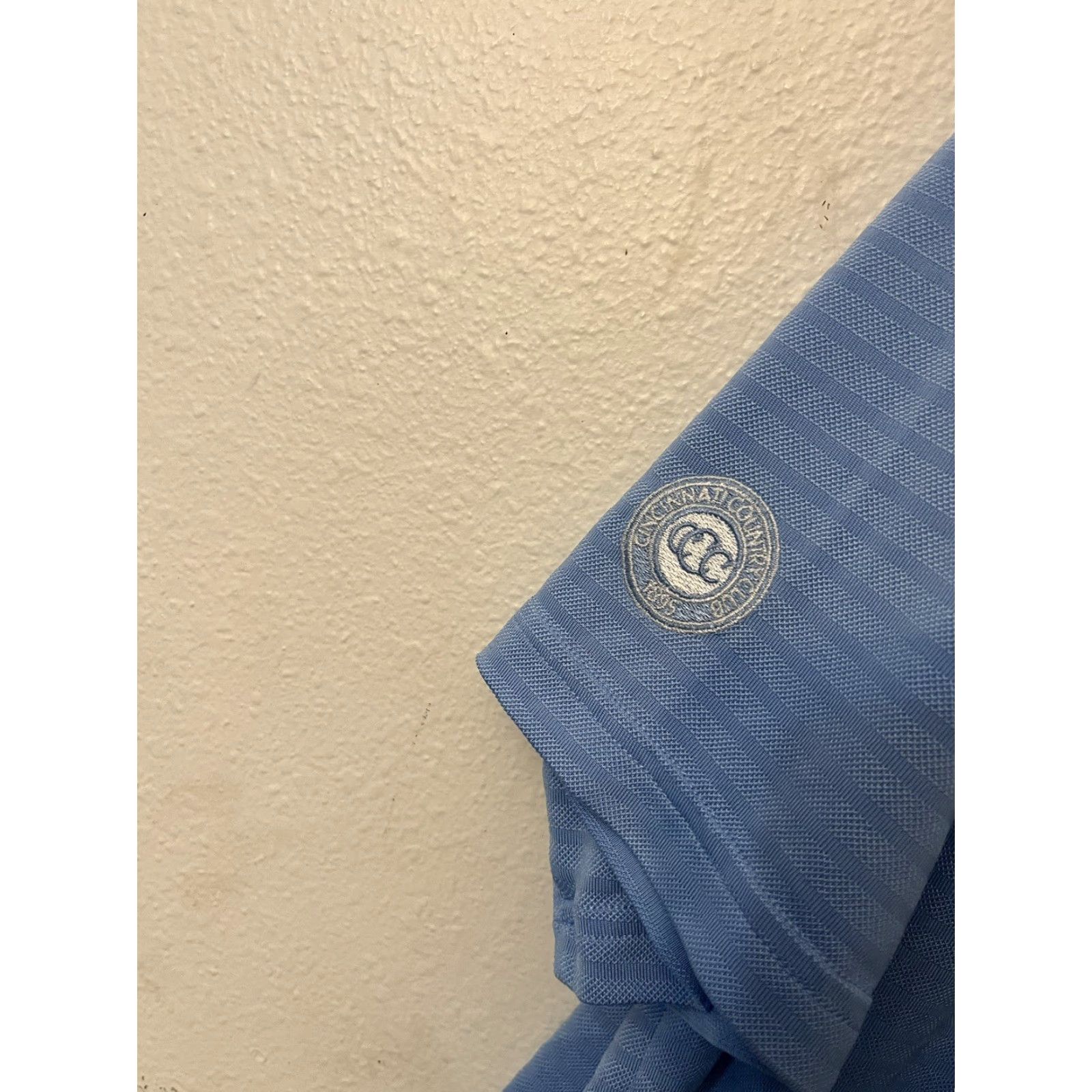 Under Armour VINTAGE Under Armour MENS Blue 3 Button POLO Size M Striped Cincinnati Country Club Pact Polo Mens Blue Striped Cincinnati 90s Size US M / EU 48-50 / 2 - 4 Thumbnail