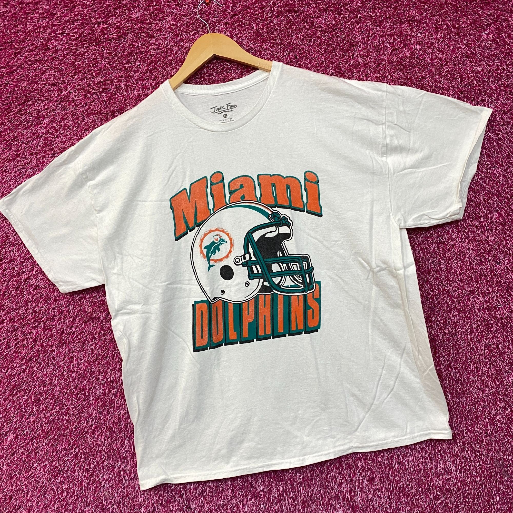 Junk Food Junk Food NFL Miami Dolphins Throwback Helmet Logo T- Shirt Size US XL / EU 56 / 4 - 3 Thumbnail