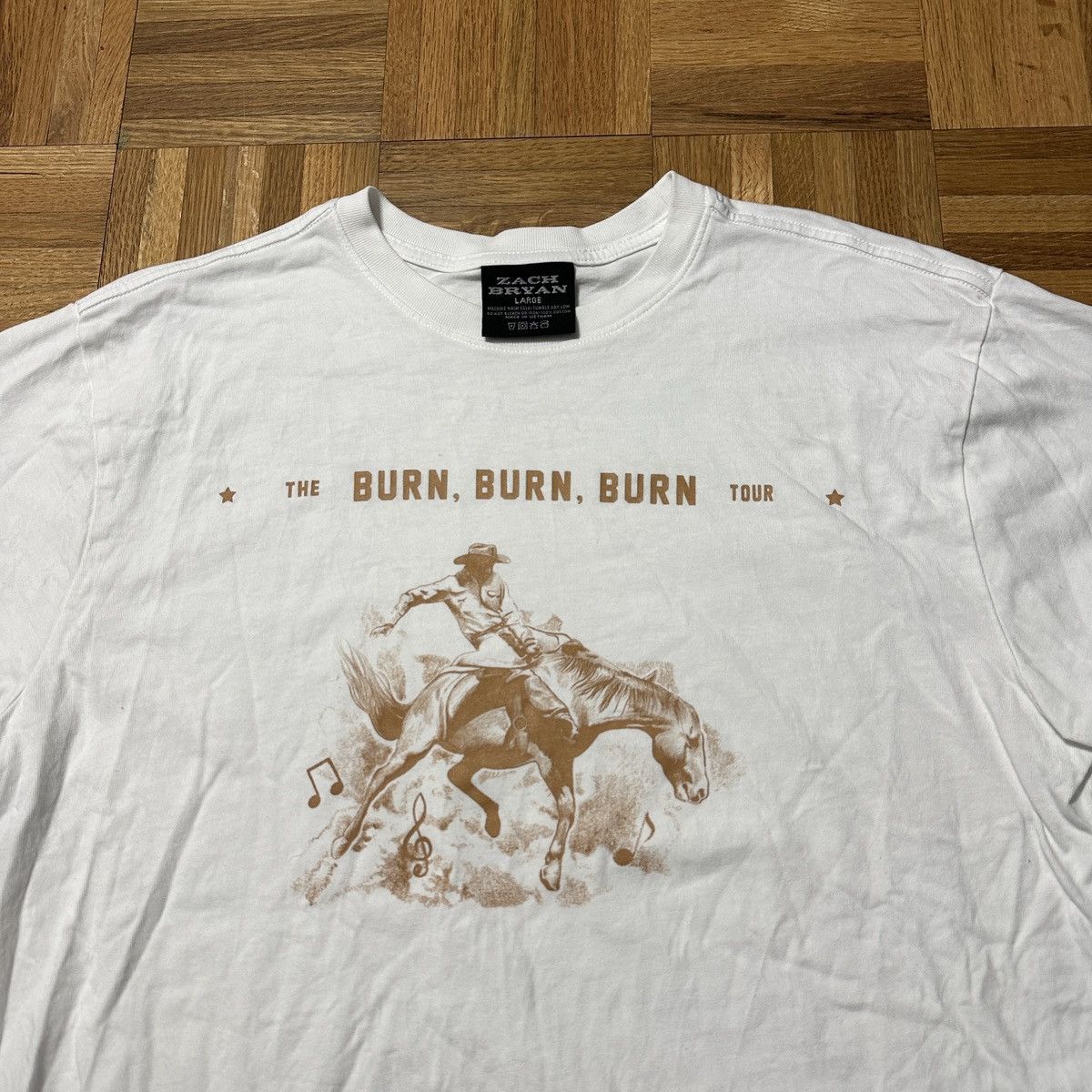 Band Tees Zach Bryan Burn Burn Burn Tour tee Size US L / EU 52-54 / 3 - 3 Thumbnail