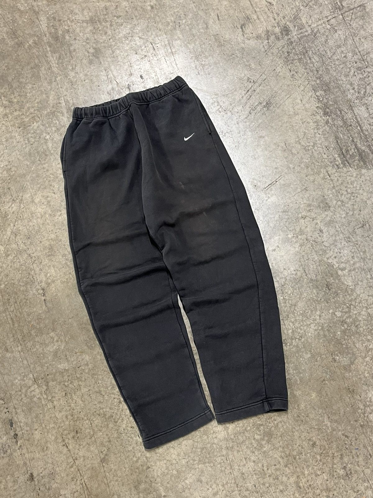 Nike × Vintage Nike sweatpants baggy fit y2k essential black pair hype Size US 30 / EU 46 - 1 Thumbnail