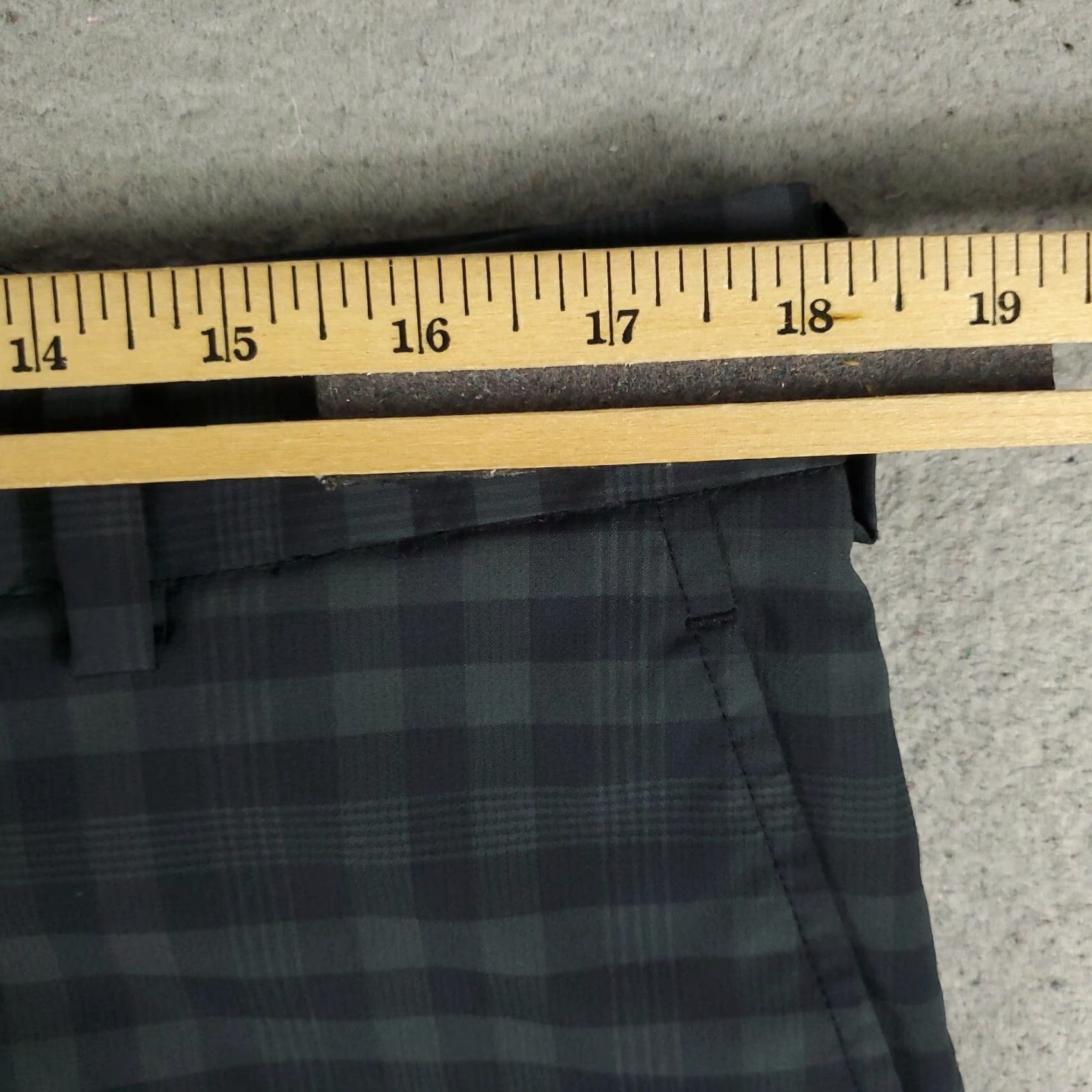 Nike Nike Shorts Mens 36 Gray/Blue Plaid Swoosh Golf Dri Fit Casual Flat Front Chino Size US 36 / EU 52 - 4 Thumbnail