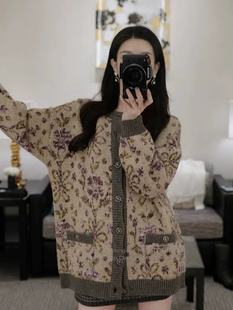 Chanel Chanel 22K khaki floral knitted round-neck long-sleeved ca Size XS / US 0-2 / IT 36-38 - 9 Thumbnail