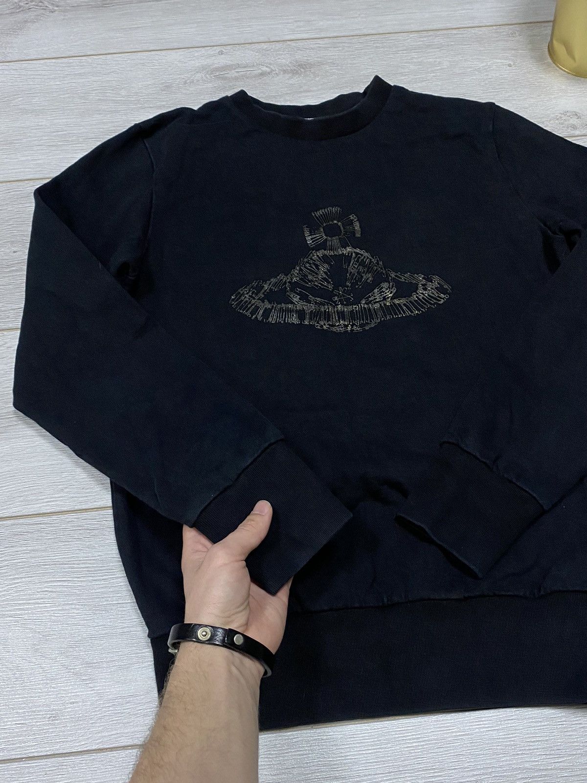 Vivienne Westwood Vivienne Westwood big orb Pin sweatshirt Size US M / EU 48-50 / 2 - 8 Thumbnail