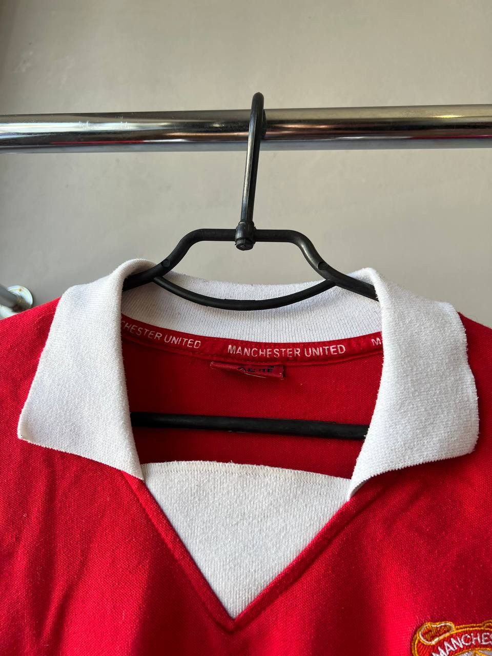 Sports Specialties 1980/82 MANCHESTER UNITED #7 CANTONA RETRO SOCCER SHIRT XL Size US XL / EU 56 / 4 - 7 Thumbnail
