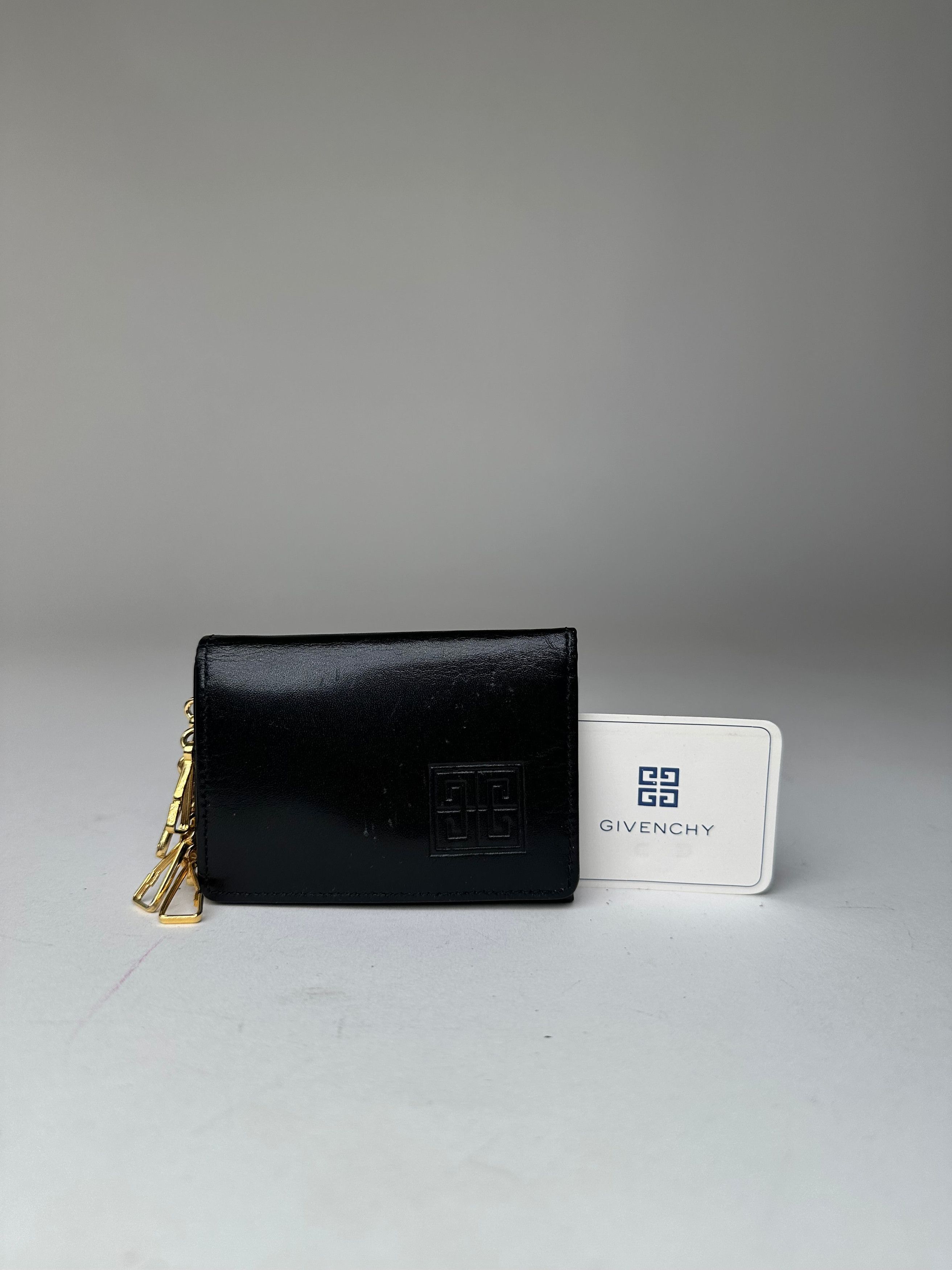 Givenchy Vintage 4G Logo Leather Key Holder Black Size ONE SIZE - 1 Thumbnail