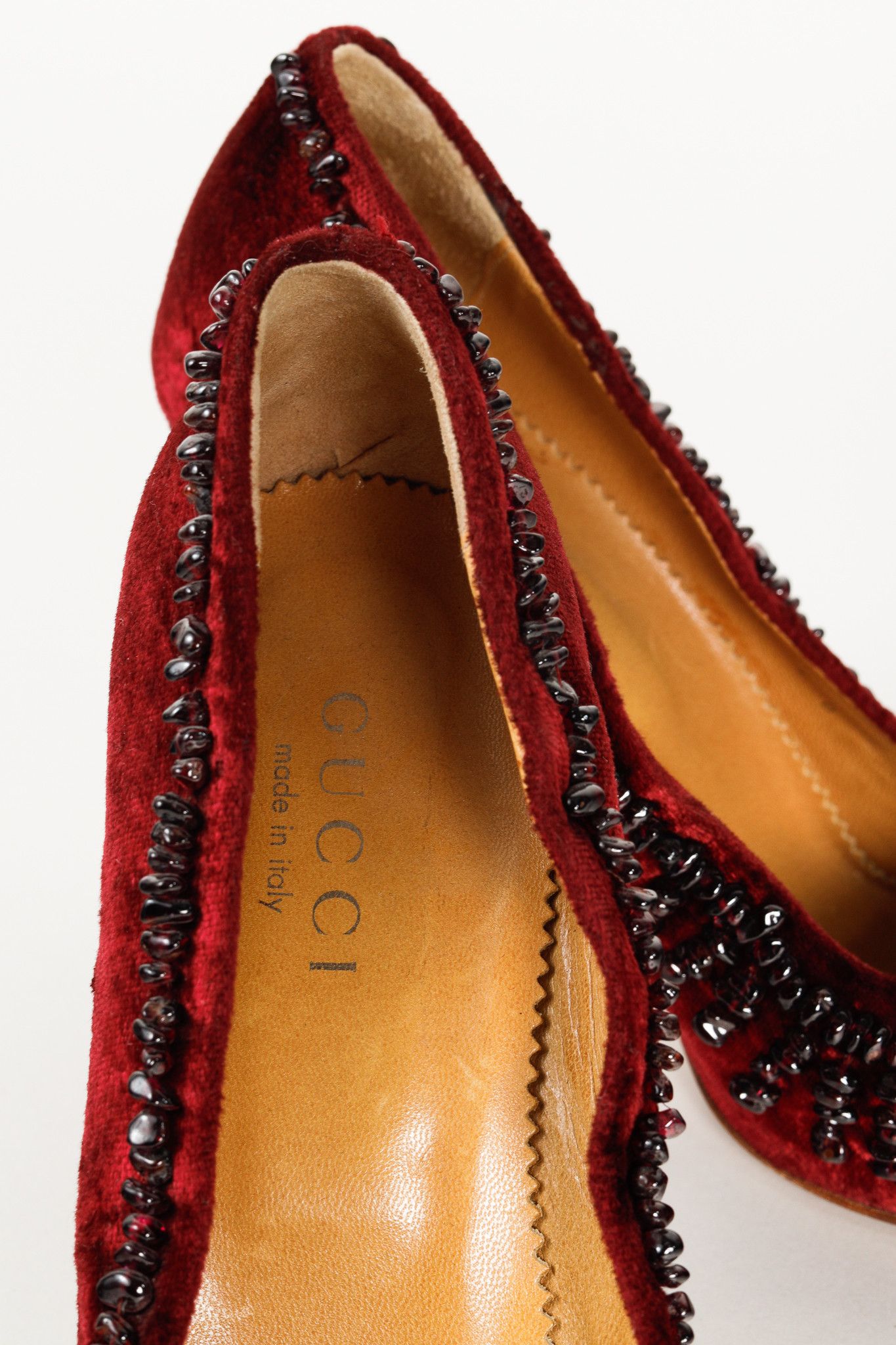 Gucci Gucci by Tom Ford S/S 1999 Velvet Onyx Embellished Pumps Size US 7 / IT 37 - 9 Thumbnail