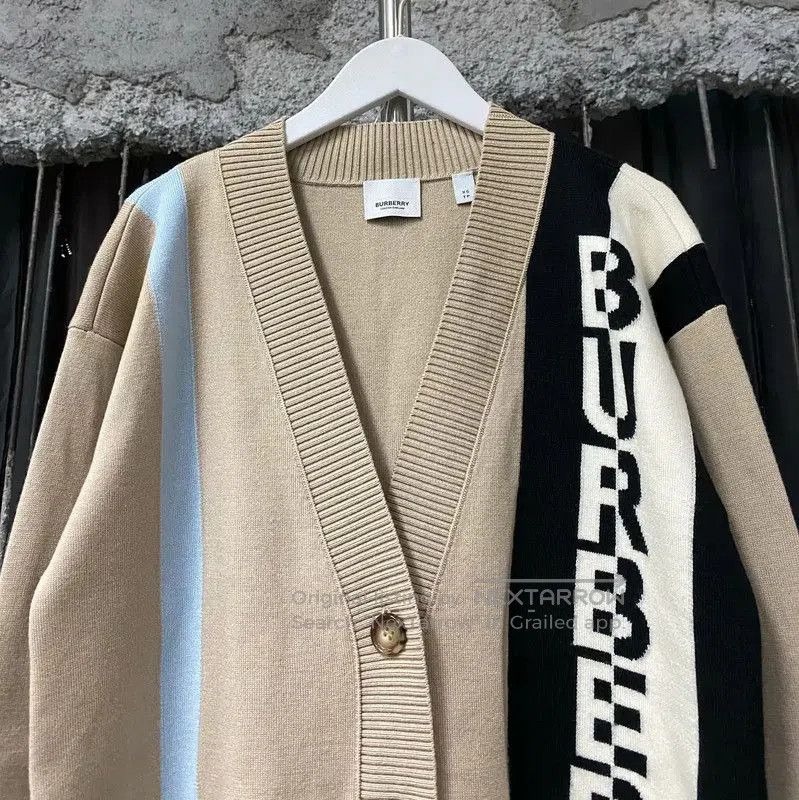 Burberry Burberry Color Block Wool Cardigan for Women. Size XS / US 0-2 / IT 36-38 - 3 Thumbnail