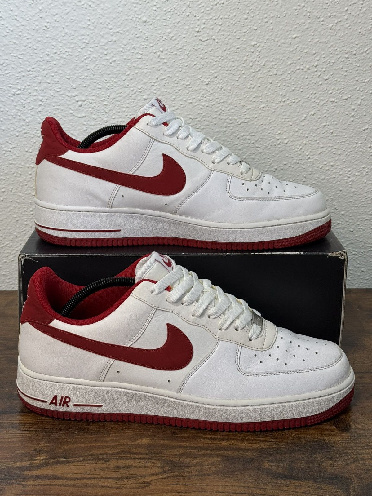 Nike Nike Air Force 1 Low White Gym Red Nubuck Swoosh 2014 Size US 10 / EU 43 - 5 Thumbnail