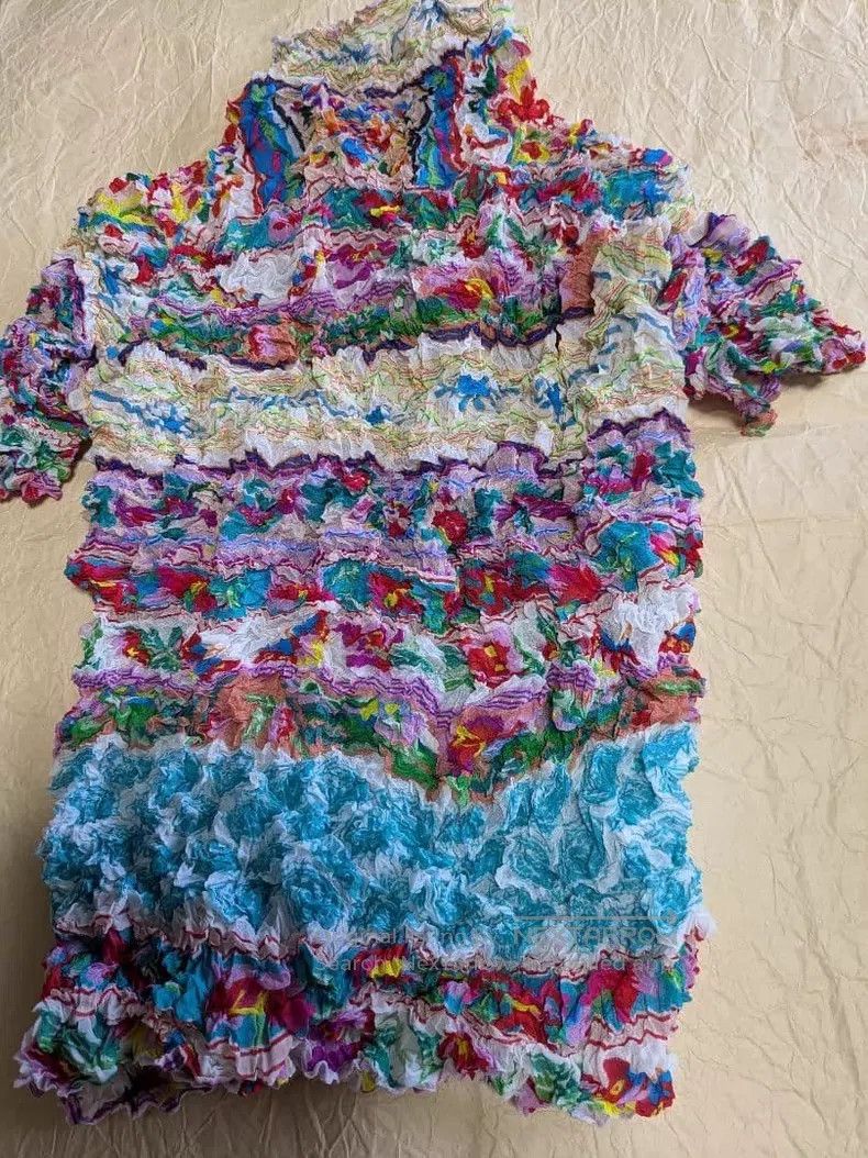 Issey Miyake Issey Miyake Twist Dyed Colorful Short Sleeve Top Size M / US 6-8 / IT 42-44 - 1 Thumbnail
