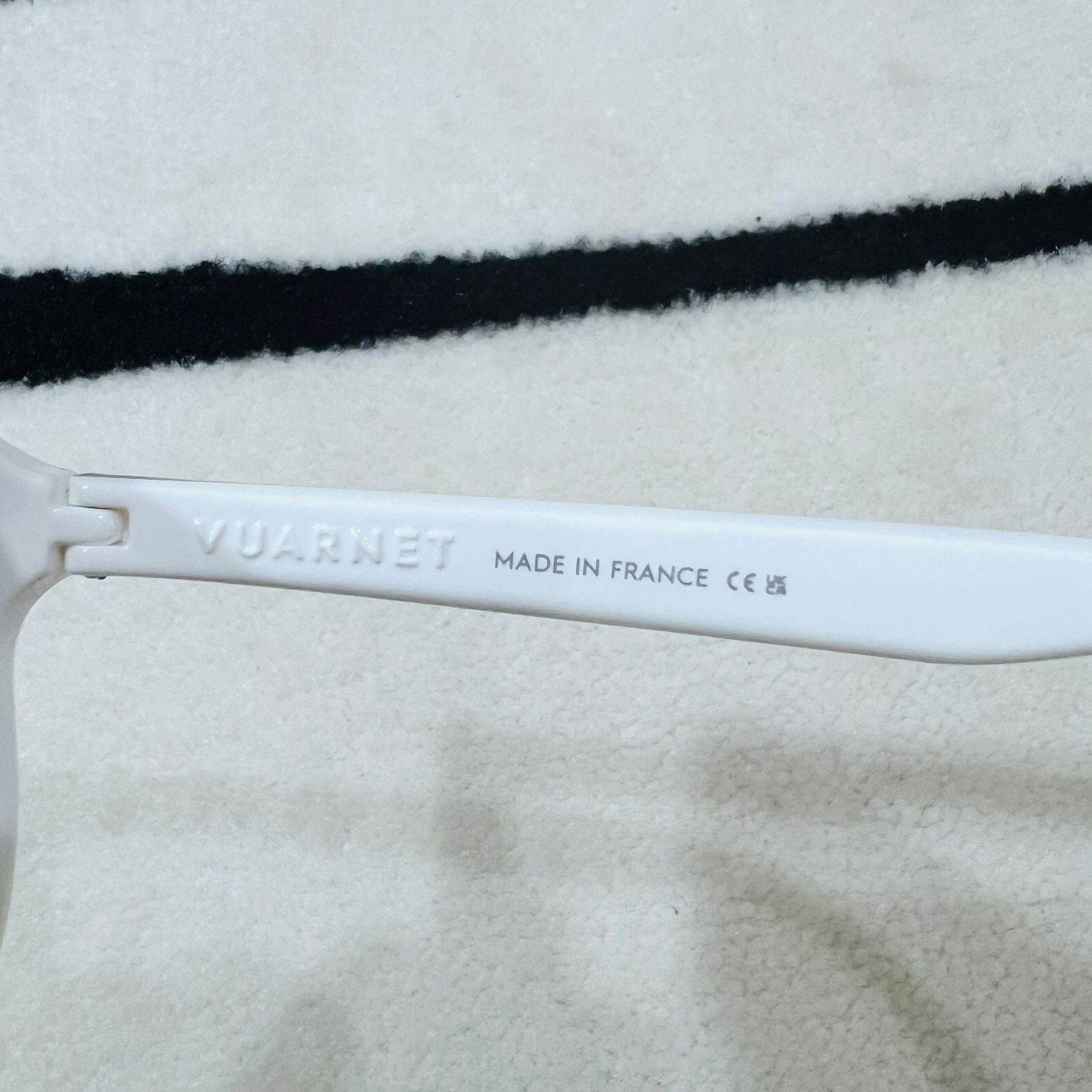 Vuarnet Vuarnet Skilynx Lens White Frame Gradient Gold Sunglasses Size ONE SIZE - 6 Thumbnail