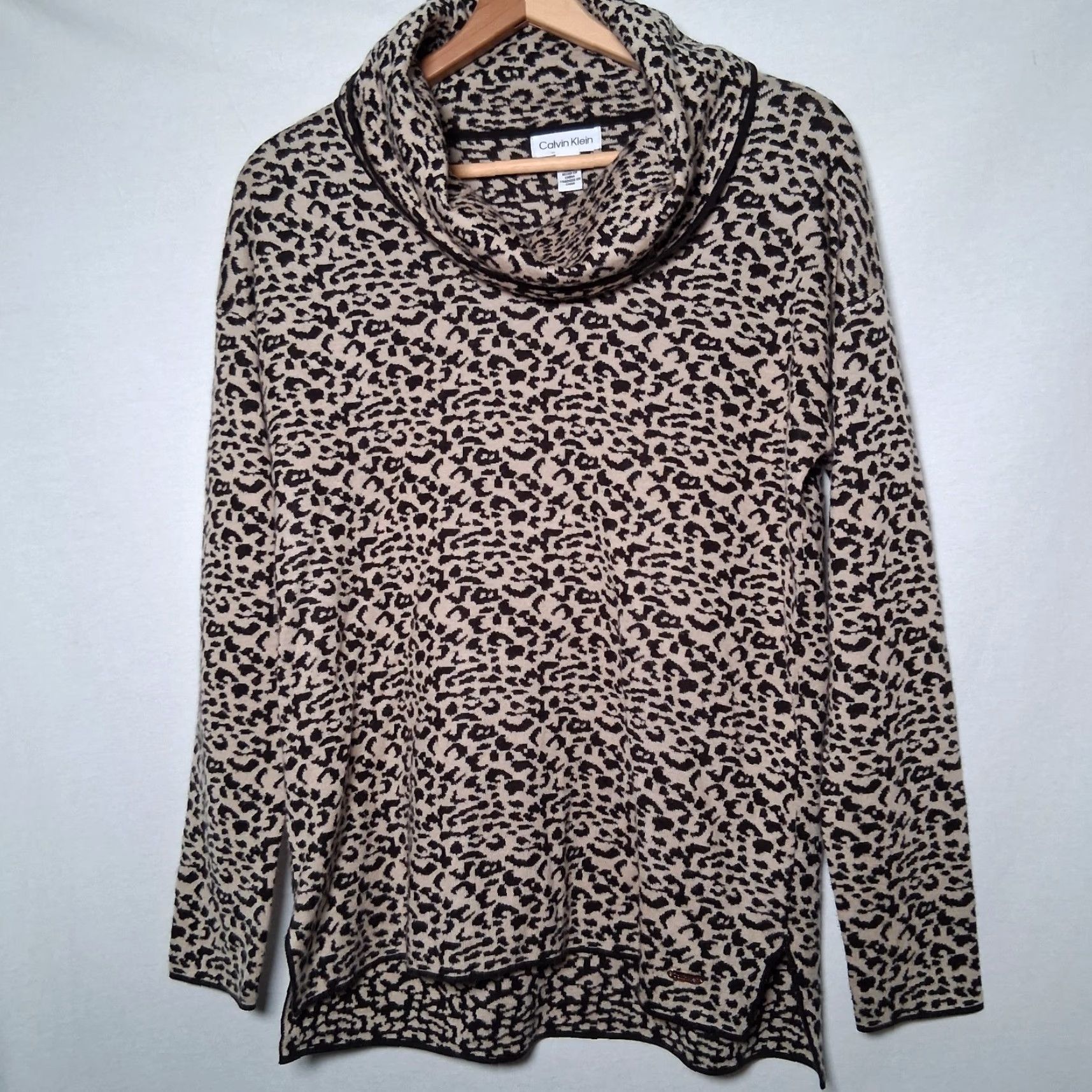 Calvin Klein Calvin Klein Sweater Women Small Cat Animal Cheetah Leopard Funnel Neck Knit Size S / US 4 / IT 40 - 3 Thumbnail