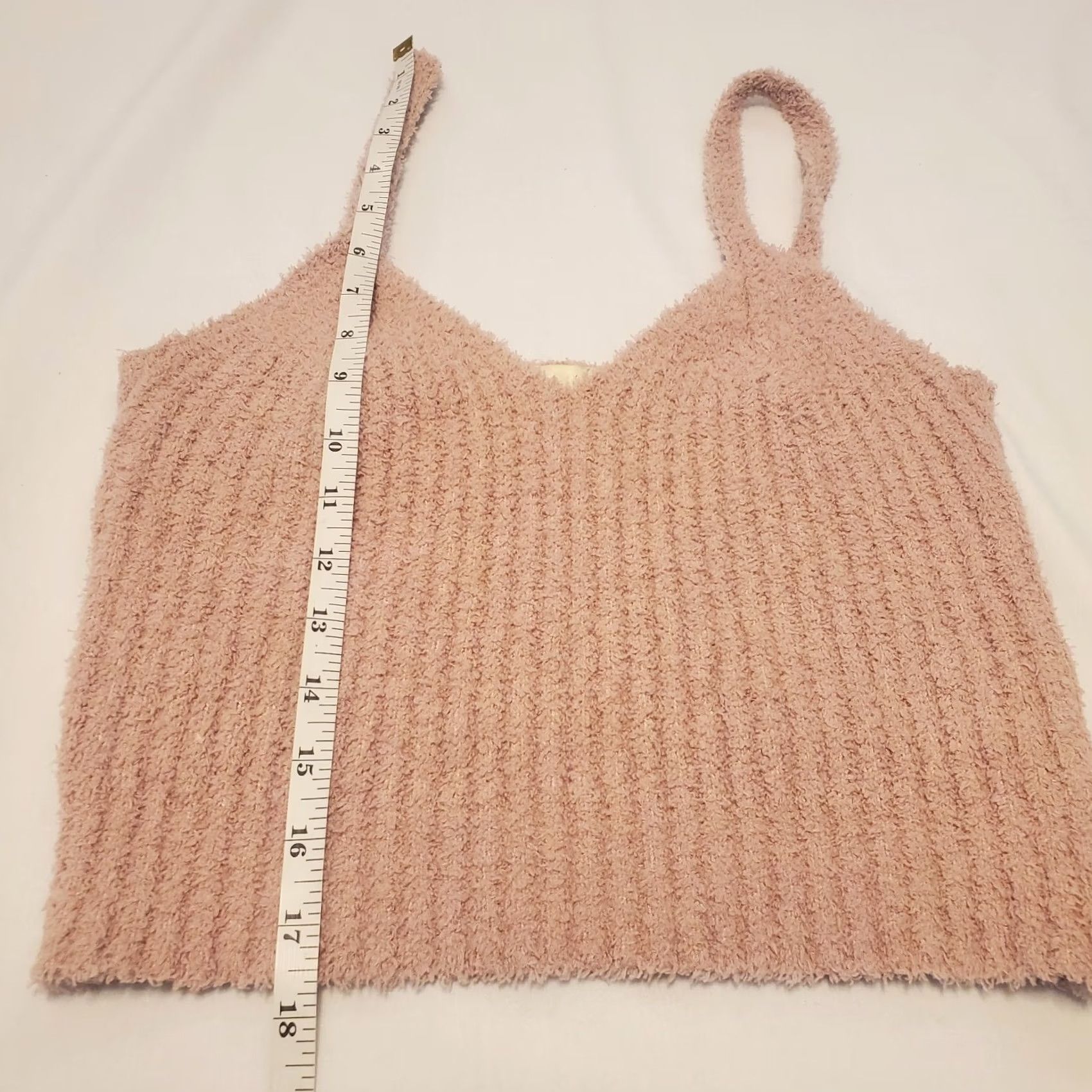 Vintage Altar'd State Anthropologie Chenile Cropped Sexy Fuzzy Tank Top Sz XS Blush Pink Size XS / US 0-2 / IT 36-38 - 7 Thumbnail