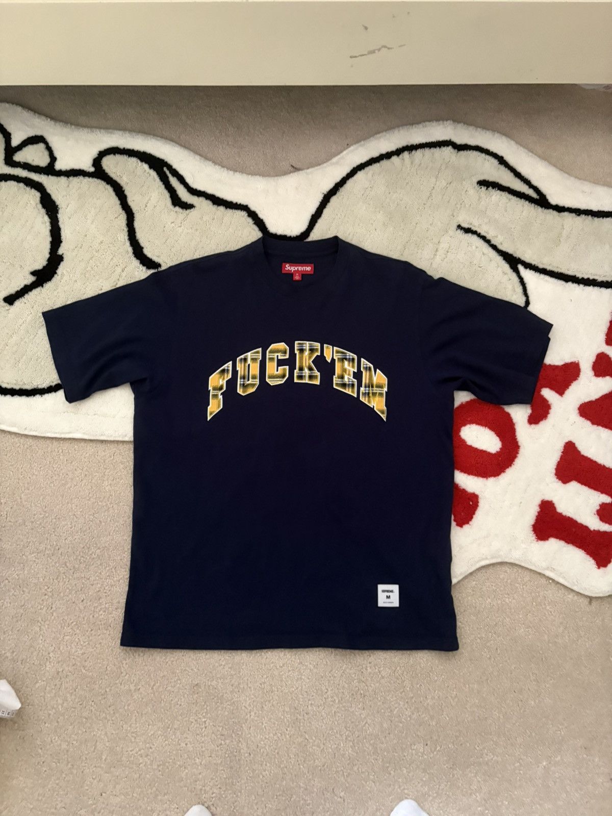 Supreme Supreme Fuck Em S/S Top Navy M Size US M / EU 48-50 / 2 - 1 Thumbnail