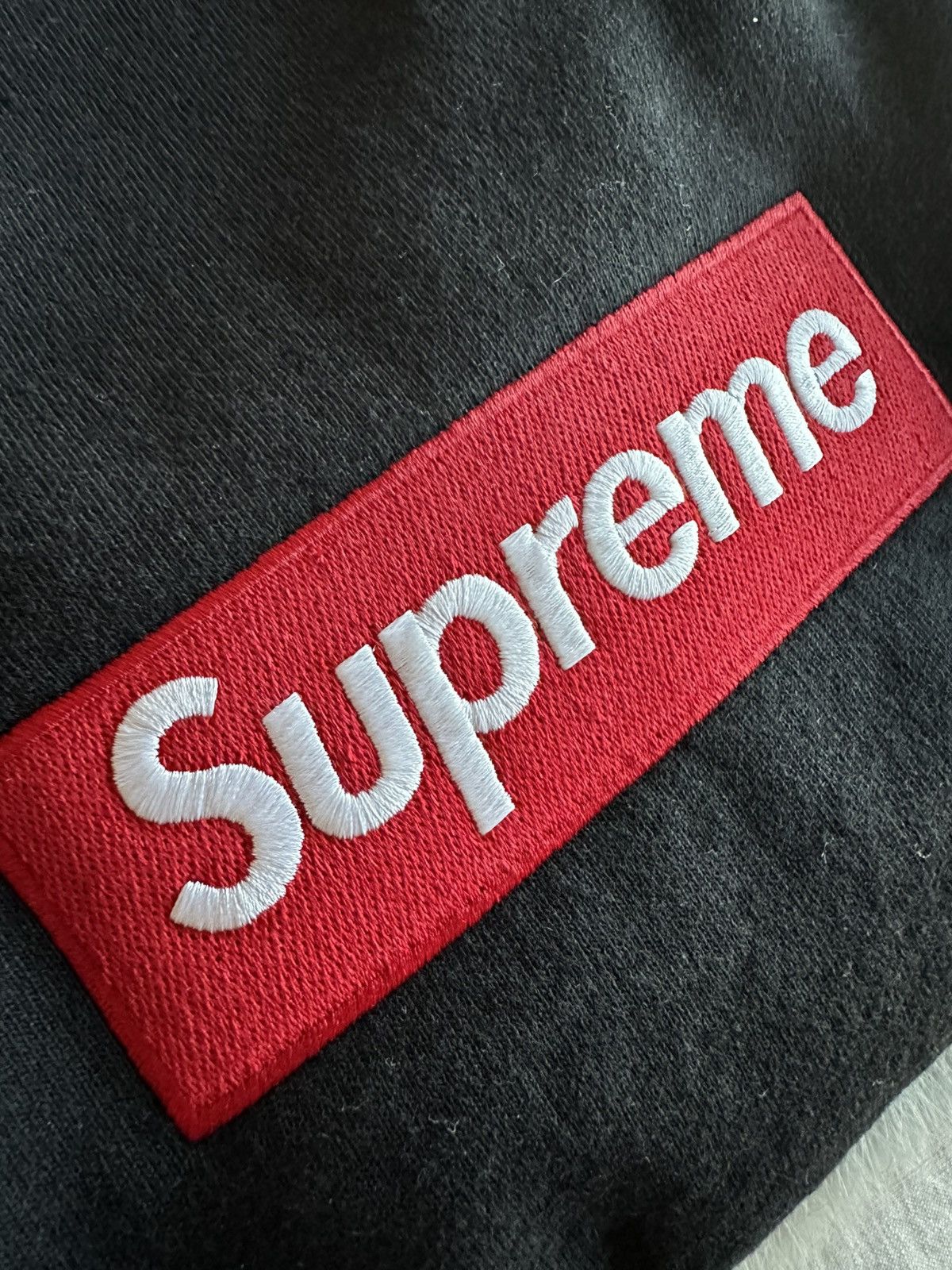 Supreme Box Logo Crewneck FW22 Black Sz M - Tops