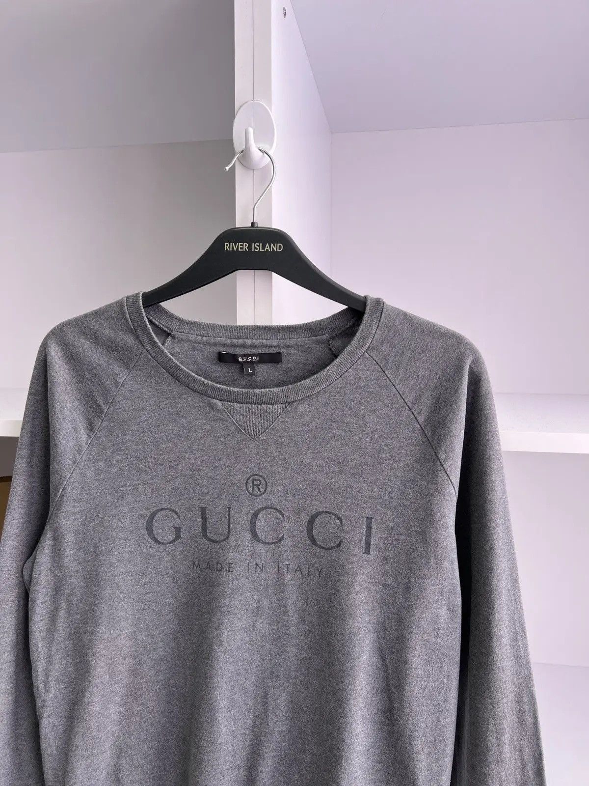 Designer × Gucci × Vintage Vintage Gucci Made In italy Big Logo Spell Out Sweatshirt Size US M / EU 48-50 / 2 - 5 Thumbnail