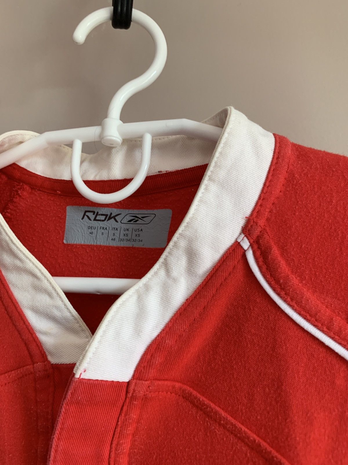 Vintage Wales 2004 Home Rugby Union Shirt Reebok Jersey Size S Size US S / EU 44-46 / 1 - 10 Thumbnail