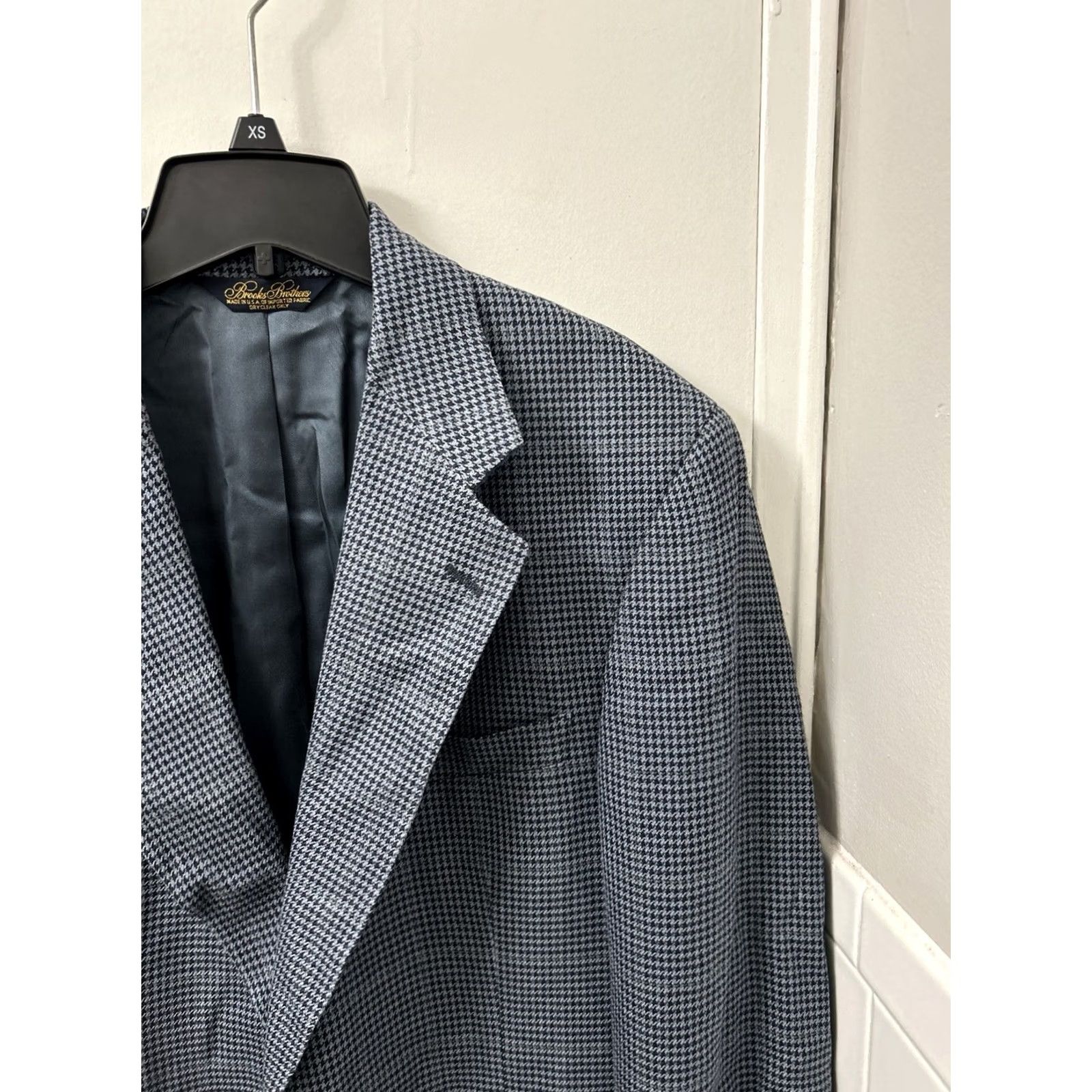 Brooks Brothers VINTAGE Brooks Brothers Blazer Mens 41 Blue Houndstooth Wool Blend Sport Jacket Button Closure United States Mens Size 42R - 4 Thumbnail