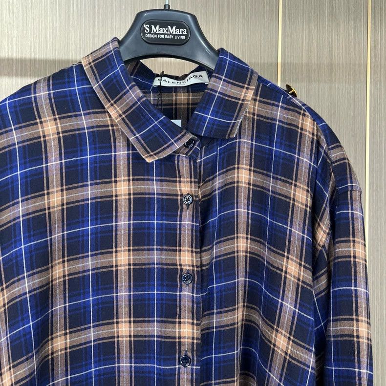 Balenciaga Balenciaga size 34 Gold Button Plaid Shirt Size M / US 6-8 / IT 42-44 - 3 Thumbnail