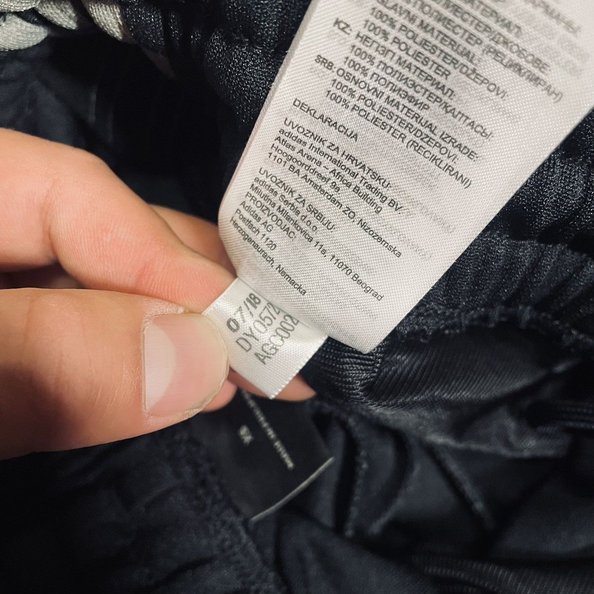 Yeezy luna wolves sales