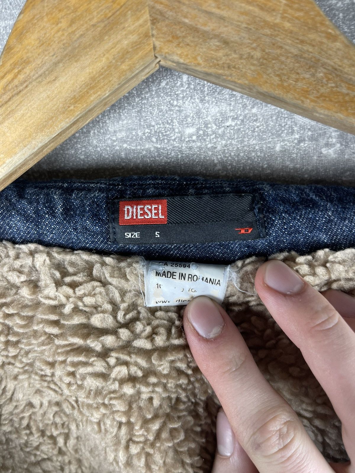 Diesel DIESEL Vintage 00s Avant Grade Sherpa Lined Heavy Denim Coat Size US S / EU 44-46 / 1 - 13 Thumbnail