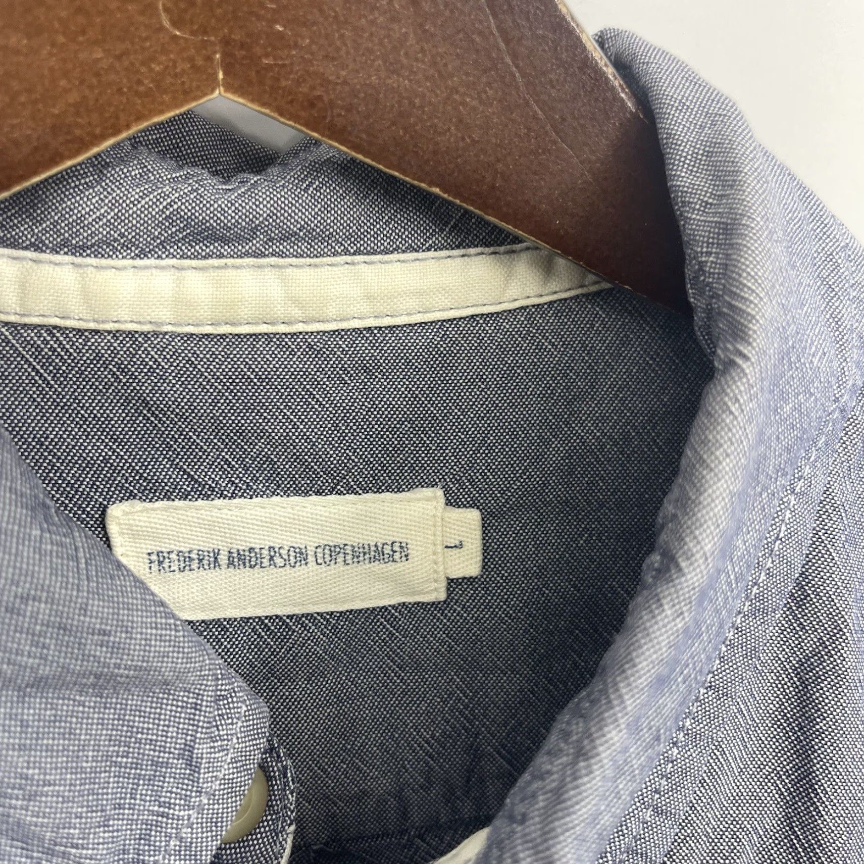 JW Anderson Frederik Anderson Copenhagen Button Down Shirt Mens Large Preppy Minimalist Size US L / EU 52-54 / 3 - 7 Thumbnail