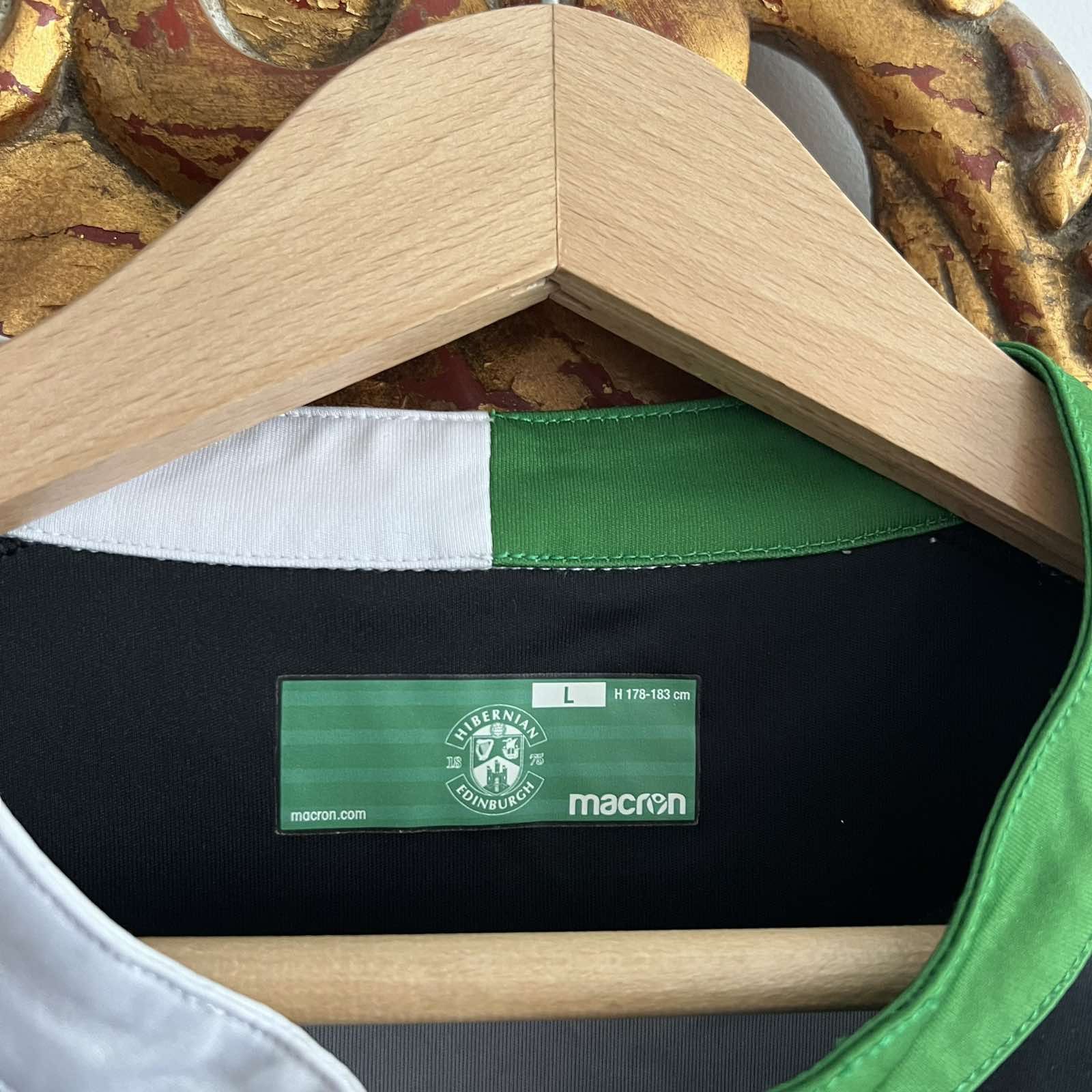 Other HIBERNIAN SCOTLAND 2017/2018 FOOTBALL SHIRT MACRON SZ L Size US L / EU 52-54 / 3 - 5 Thumbnail