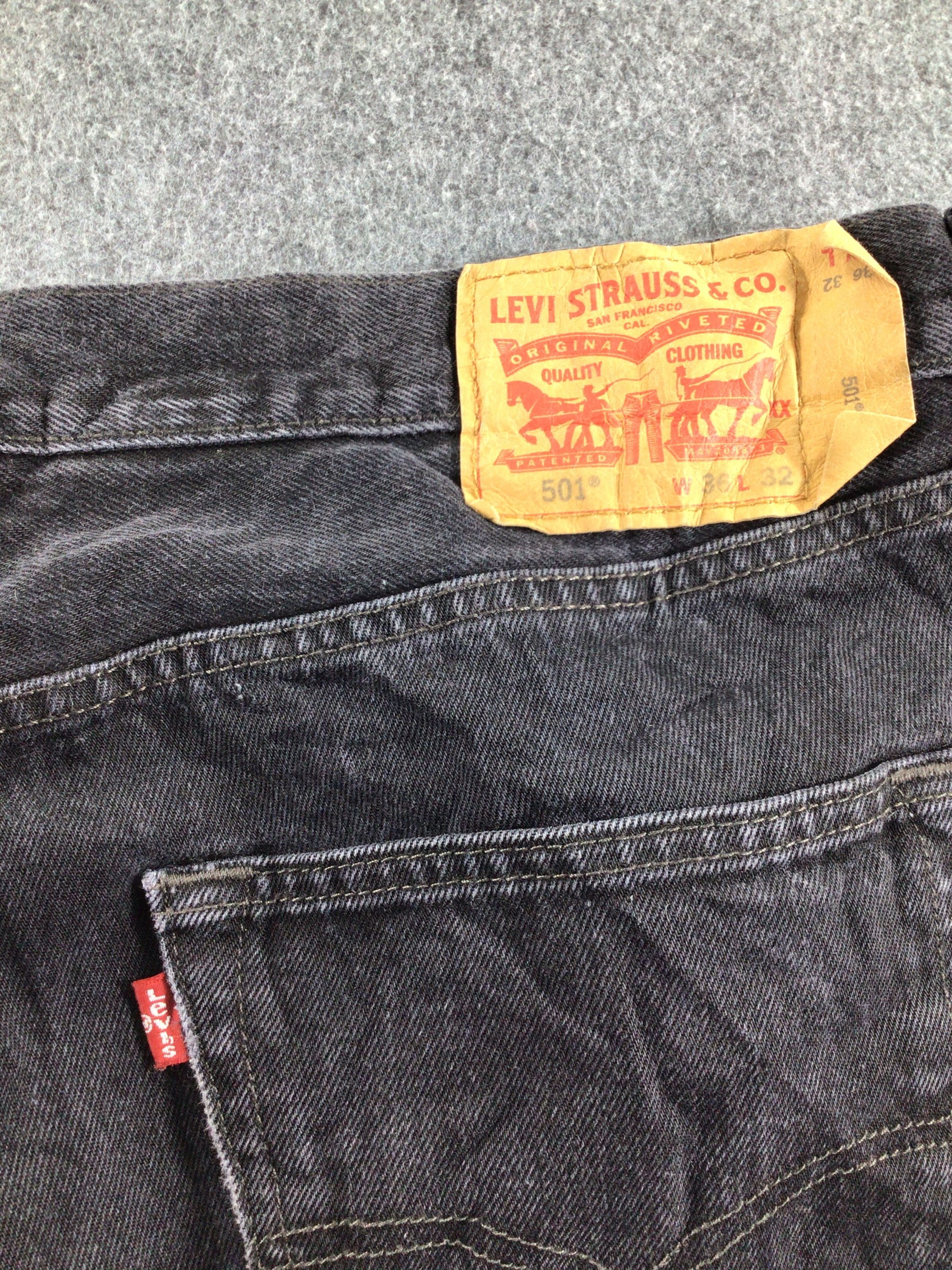 Levi's × Vintage Levis 501 Jeans Faded Black Denim -J347 Size US 36 / EU 52 - 5 Thumbnail