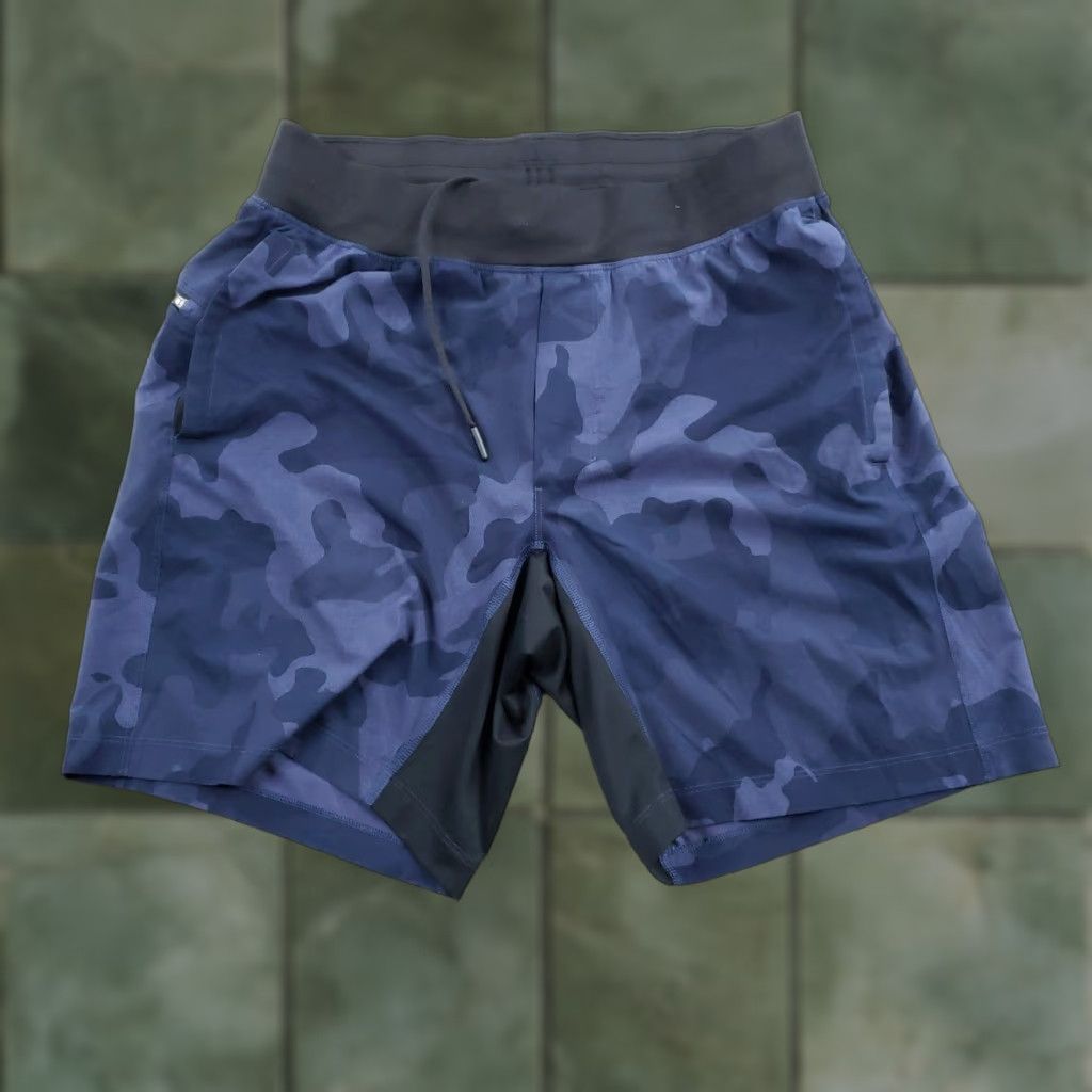 LULULEMON Mens Athletic Short T.H.E. Linerless Blue Camouflage Drawstring Short Reg XL Men’s Gym Running