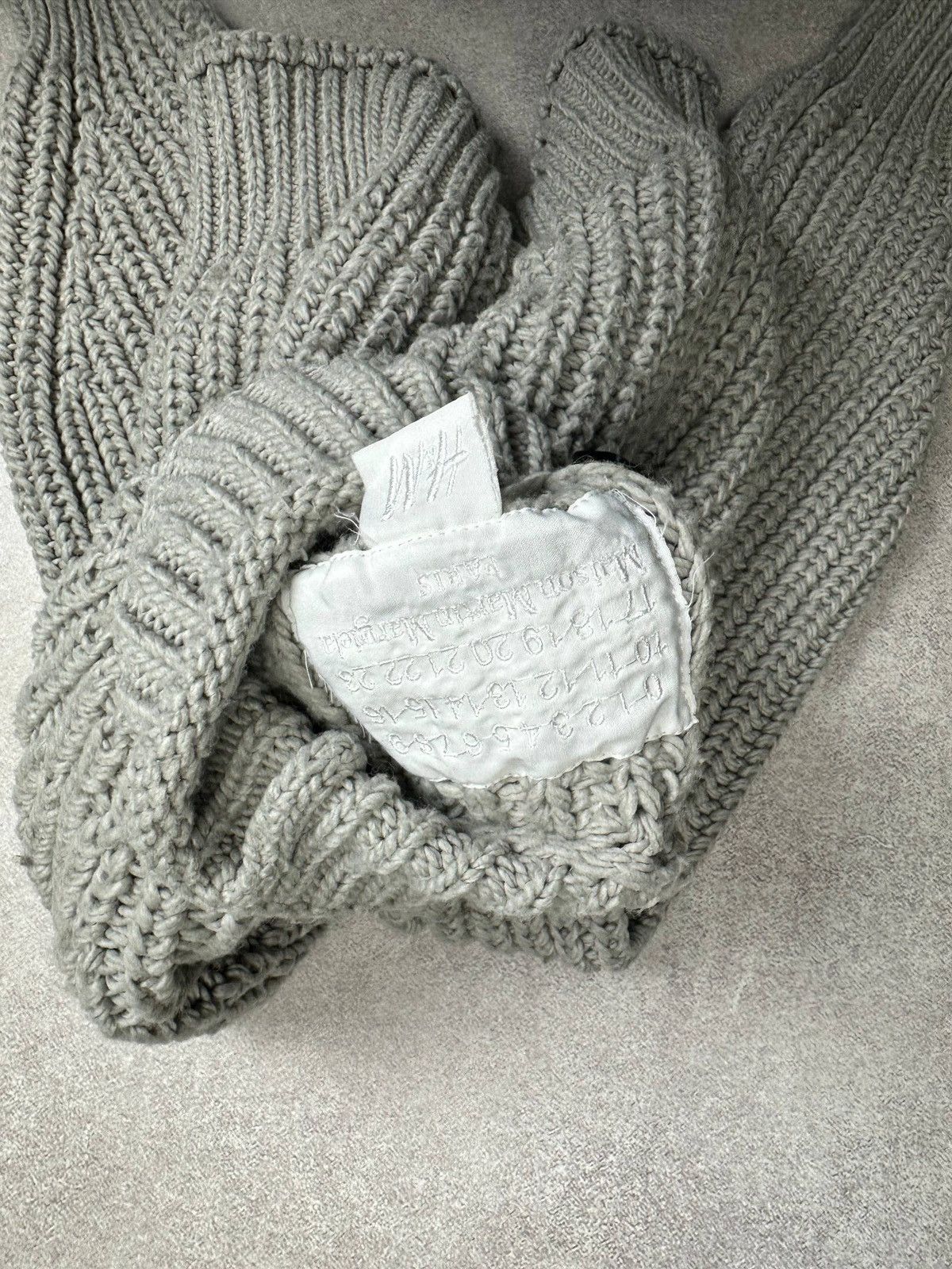H&M × Maison Margiela Maison Margiela x H&M Big Knit Sweater Gray Size M / US 6-8 / IT 42-44 - 3 Thumbnail